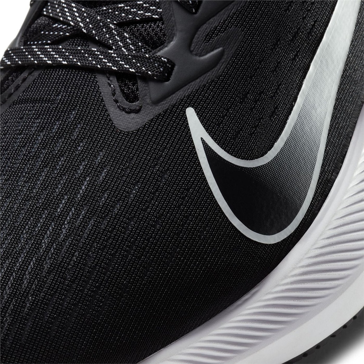 Nike Zoom Winflo 7 Erkek Koşu Ayakkabısı