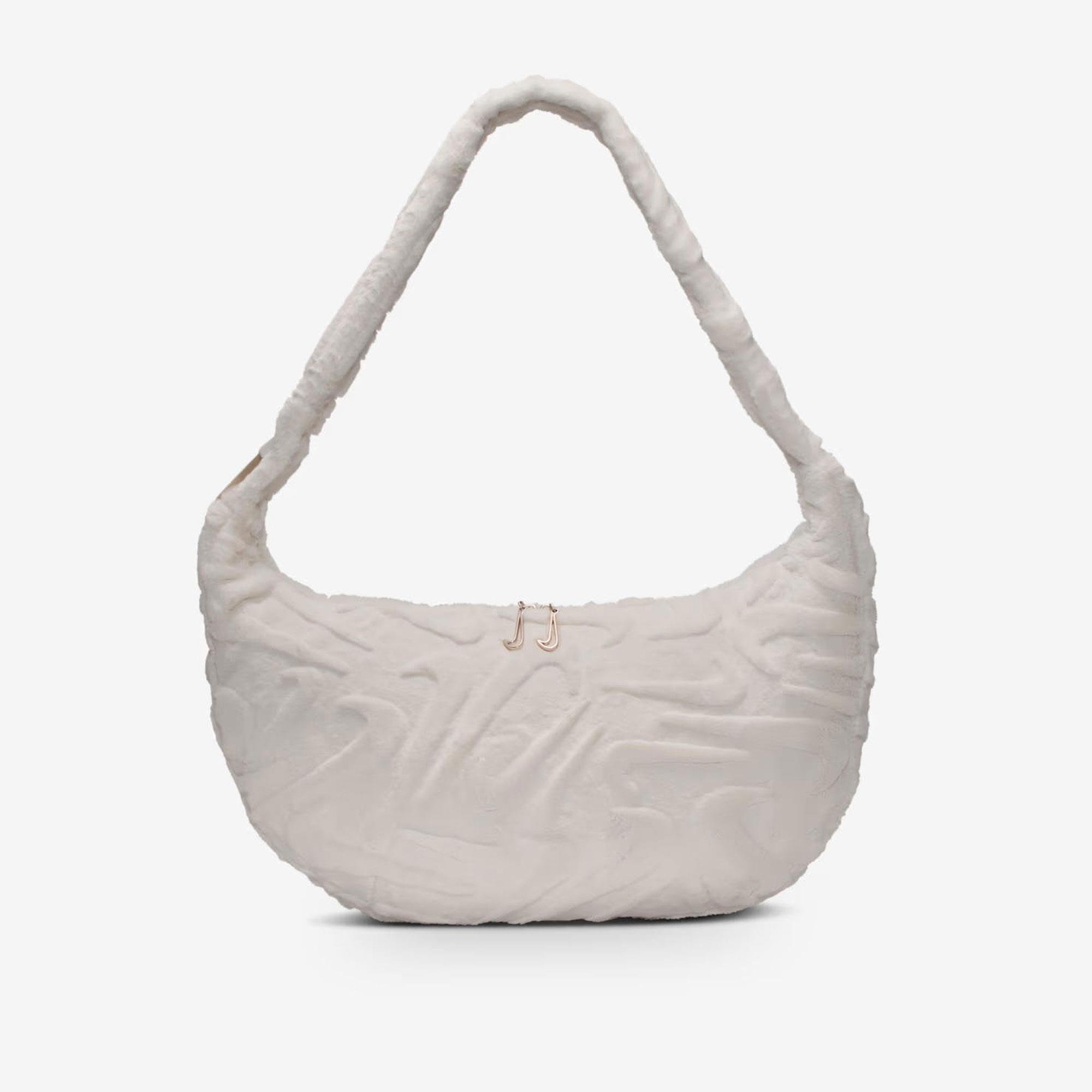 NK NSW FX FUR SLOUCHY BAG - SARI