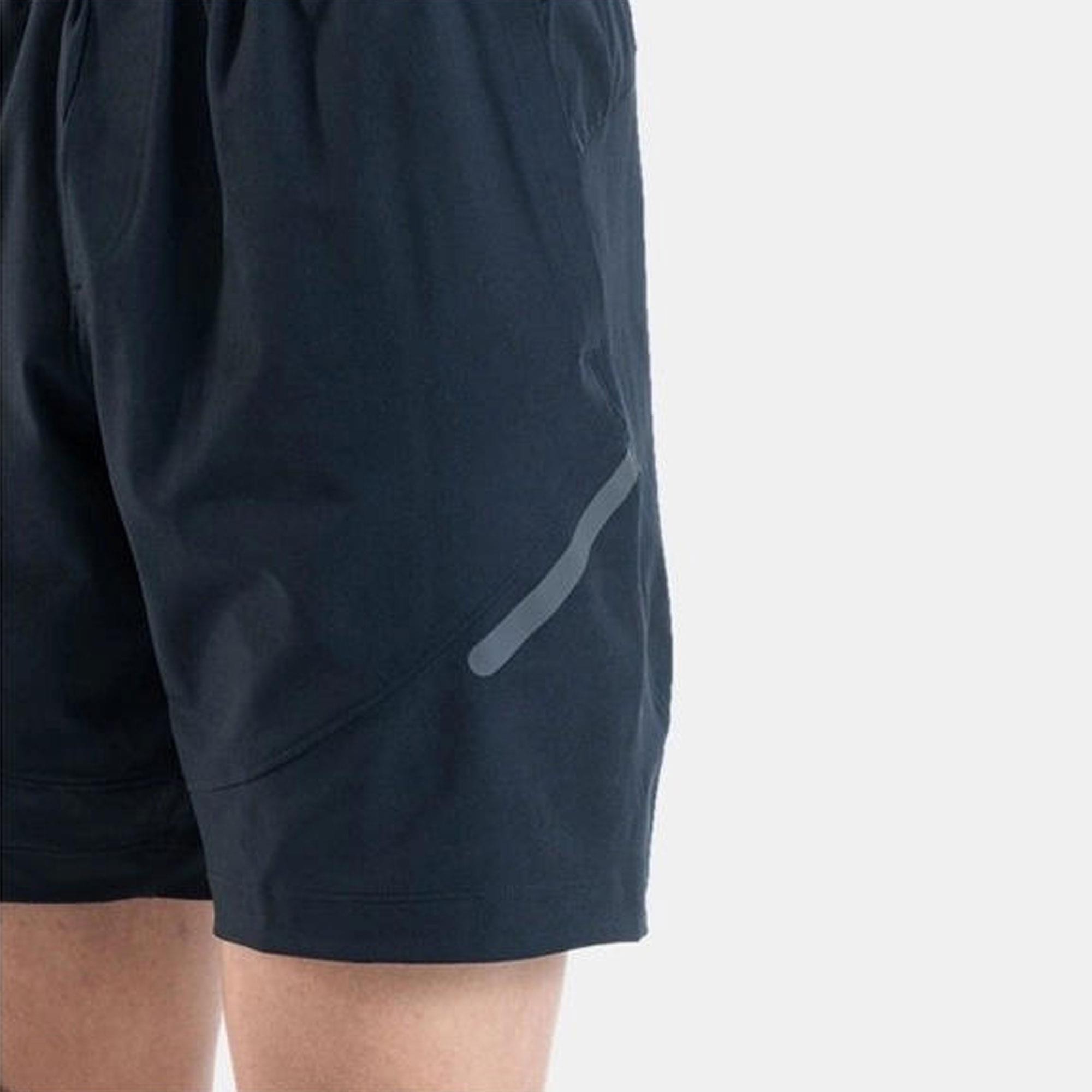 UA Unstoppable Shorts - SİYAH