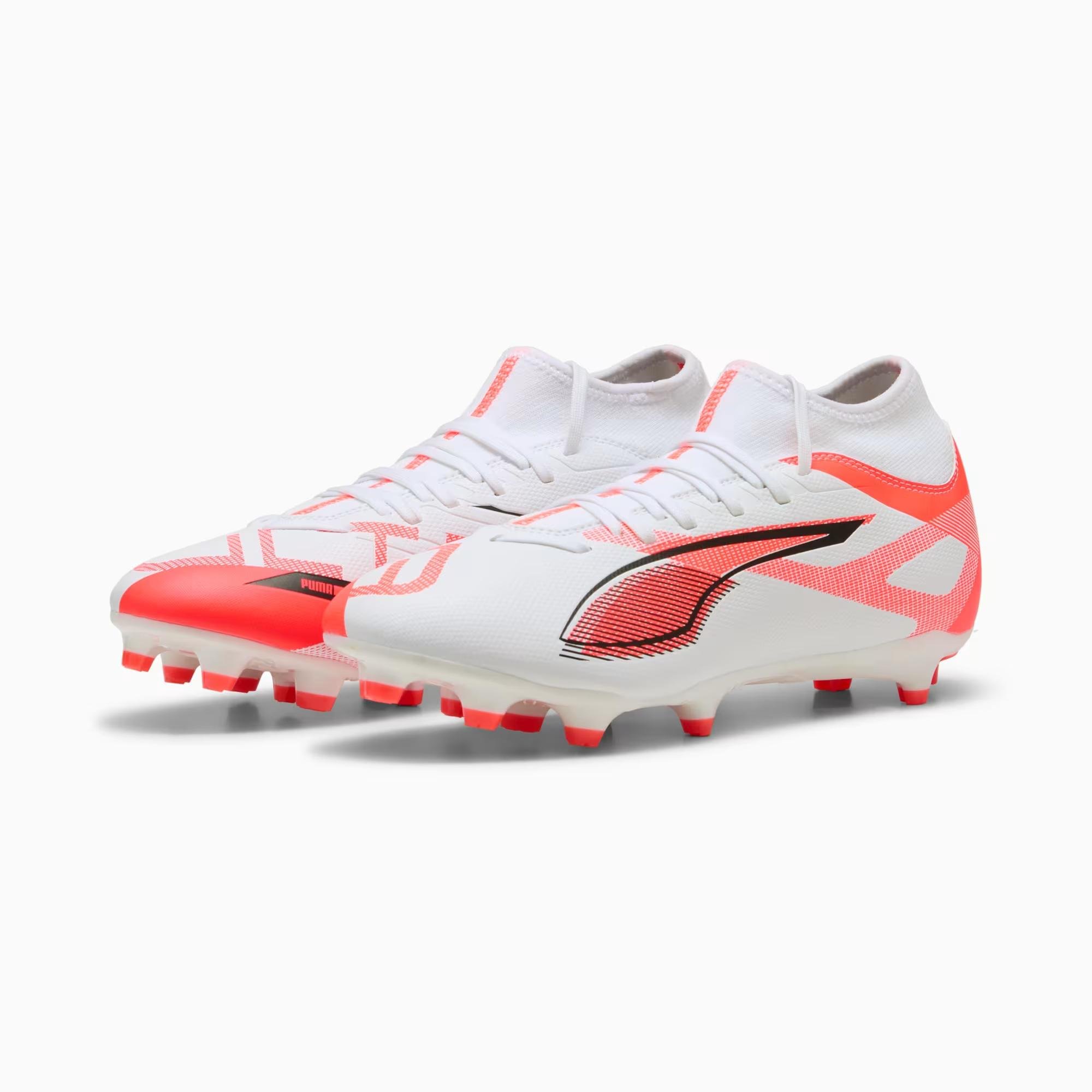 ULTRA 5 PLAY+ FG/AG - PUMA 01