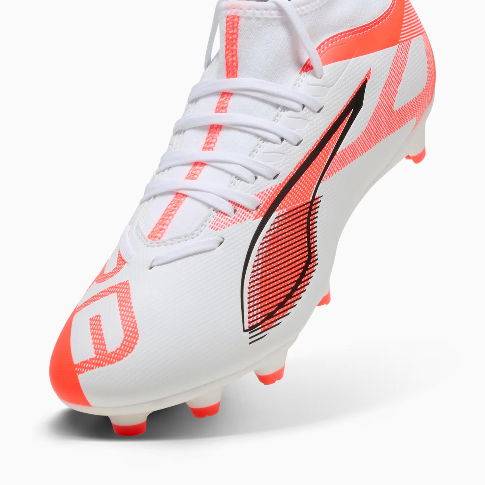 ULTRA 5 PLAY+ FG/AG - PUMA 01