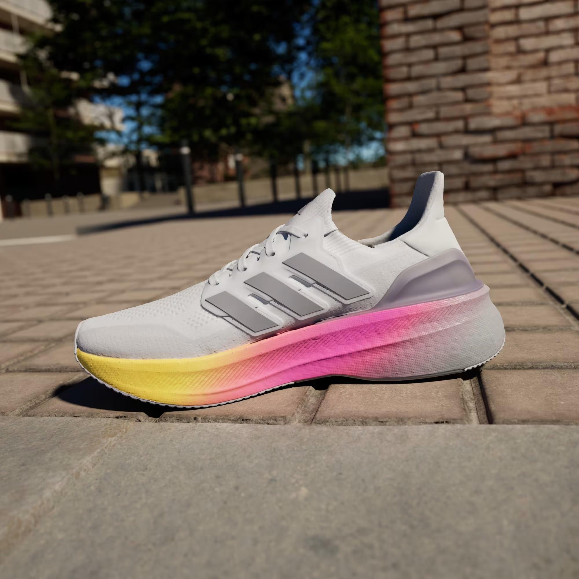 ULTRABOOS 5 - ADIDAS SIYAH