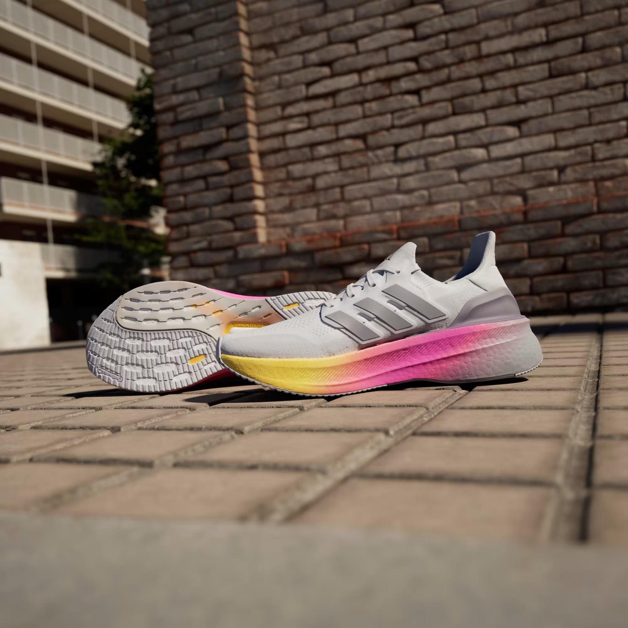 ULTRABOOS 5 - ADIDAS SIYAH