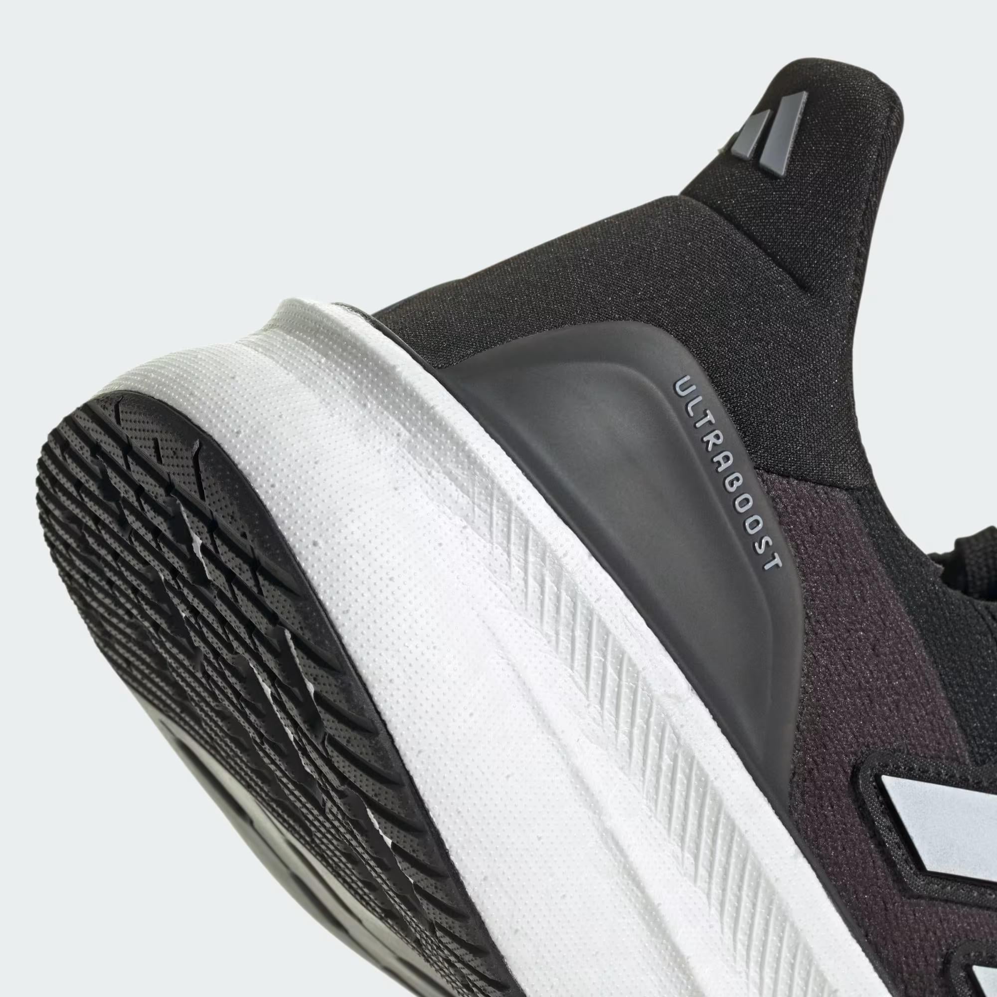Adidas Siyah Adidas Ultraboost 5