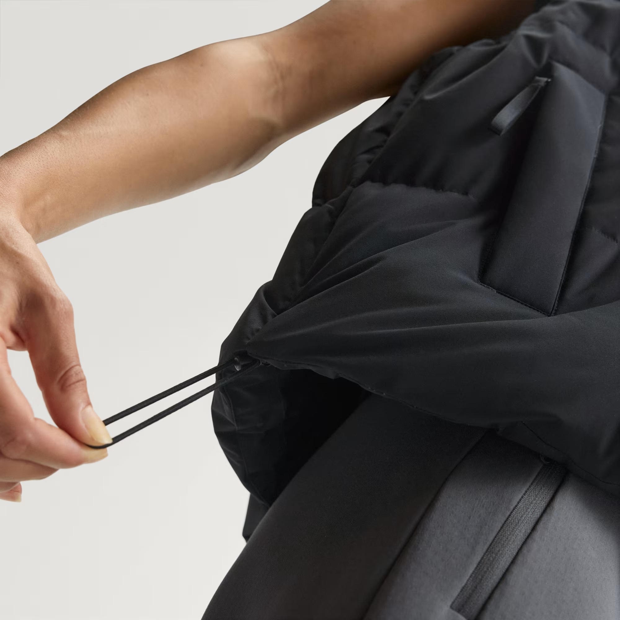 W DOWN PUF VEST - ADIDAS SIYAH