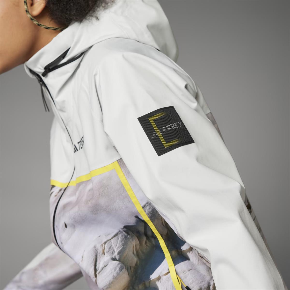 W NATGEO JKT - ADIDAS SIYAH