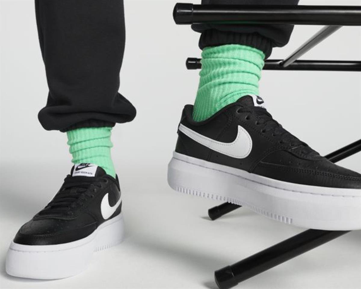 W NIKE COURT VISION ALTA LTR - FÜME