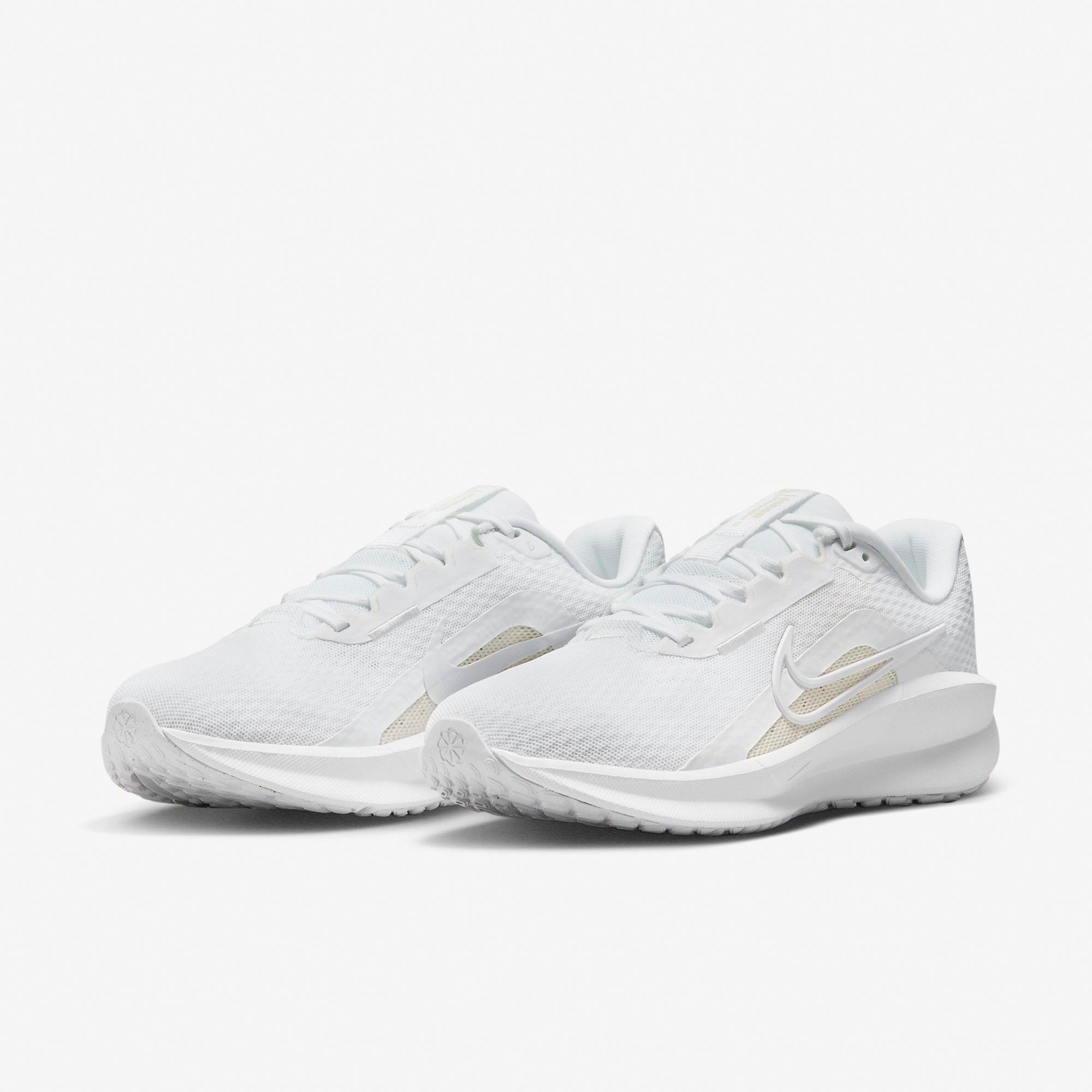 W NIKE DOWNSHIFTER 13 - ORANJ