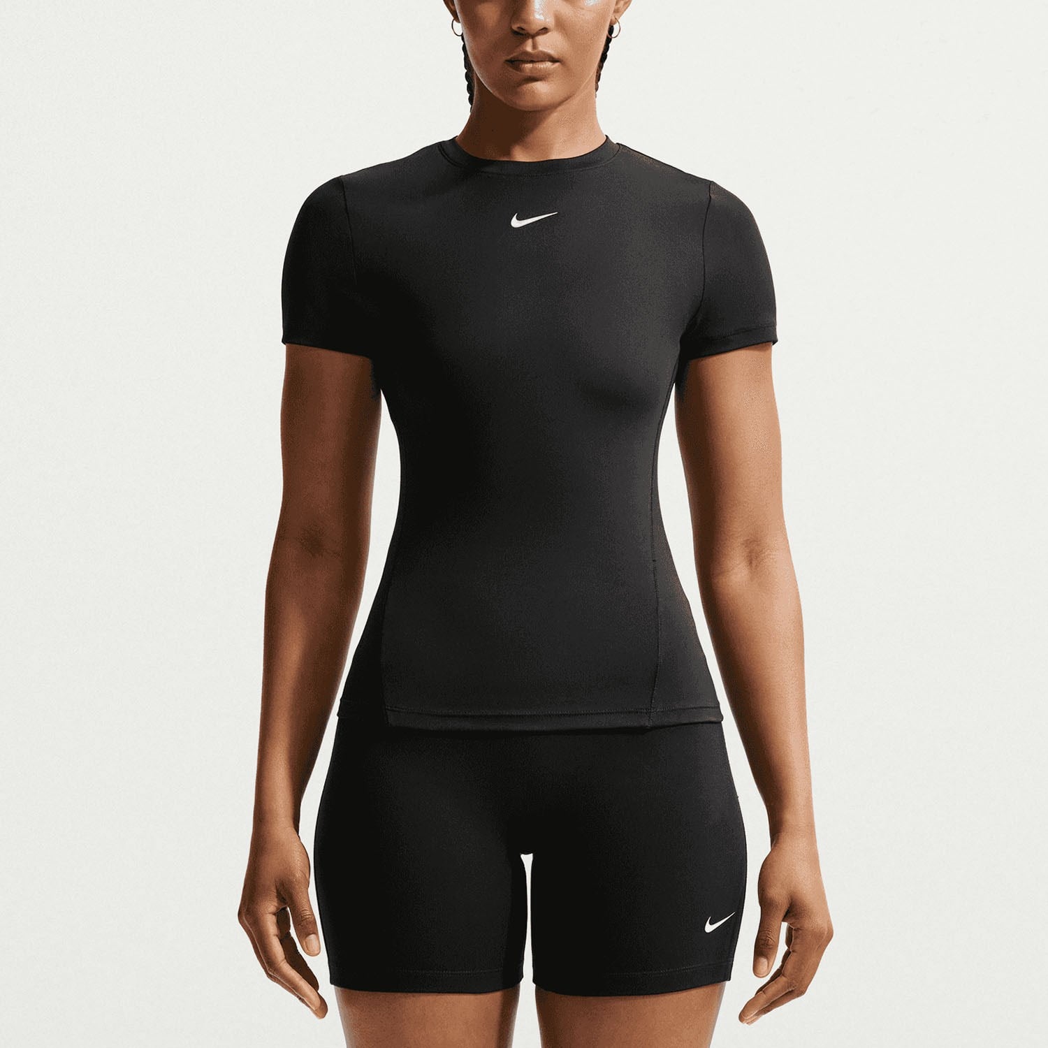 W NK ONE FITTED SS TOP - BEYAZ