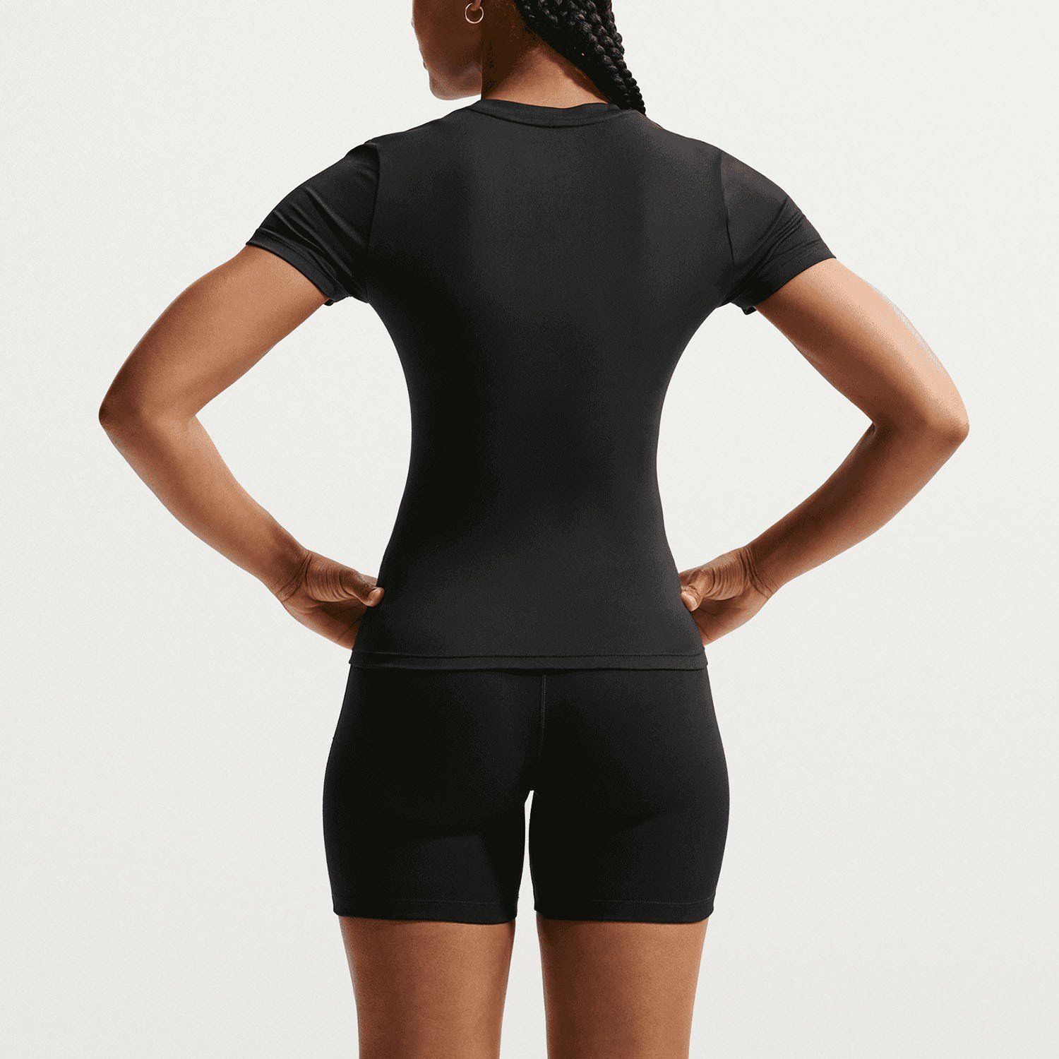 W NK ONE FITTED SS TOP - BEYAZ
