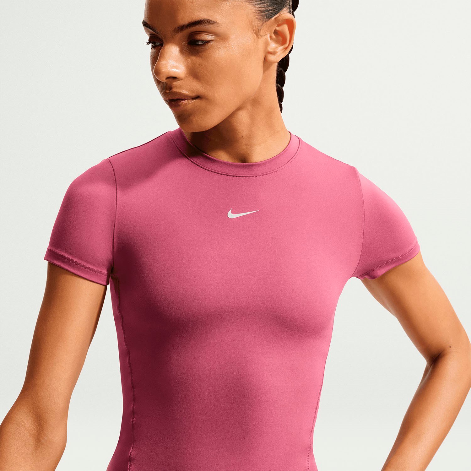 W NK ONE FITTED SS TOP - HAKİ/BEYAZ