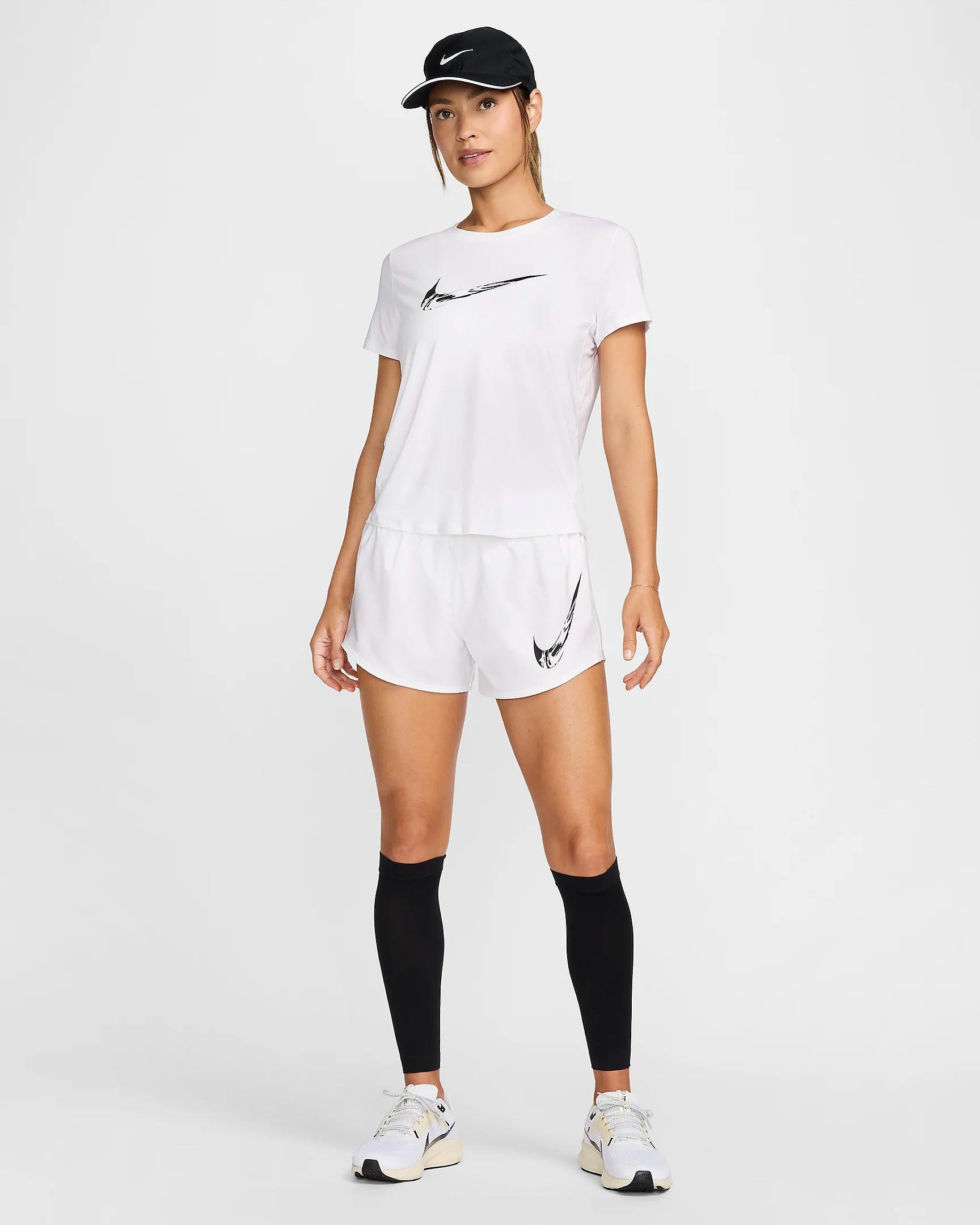 W NK ONE SWOOSH HBR DF SS TOP - TURUNCU