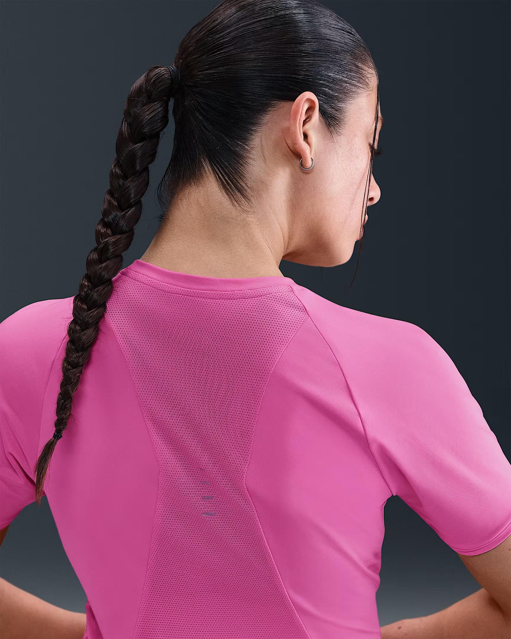 W NK SWIFT DF SS TOP - AÇIK KAHVE CRAZY