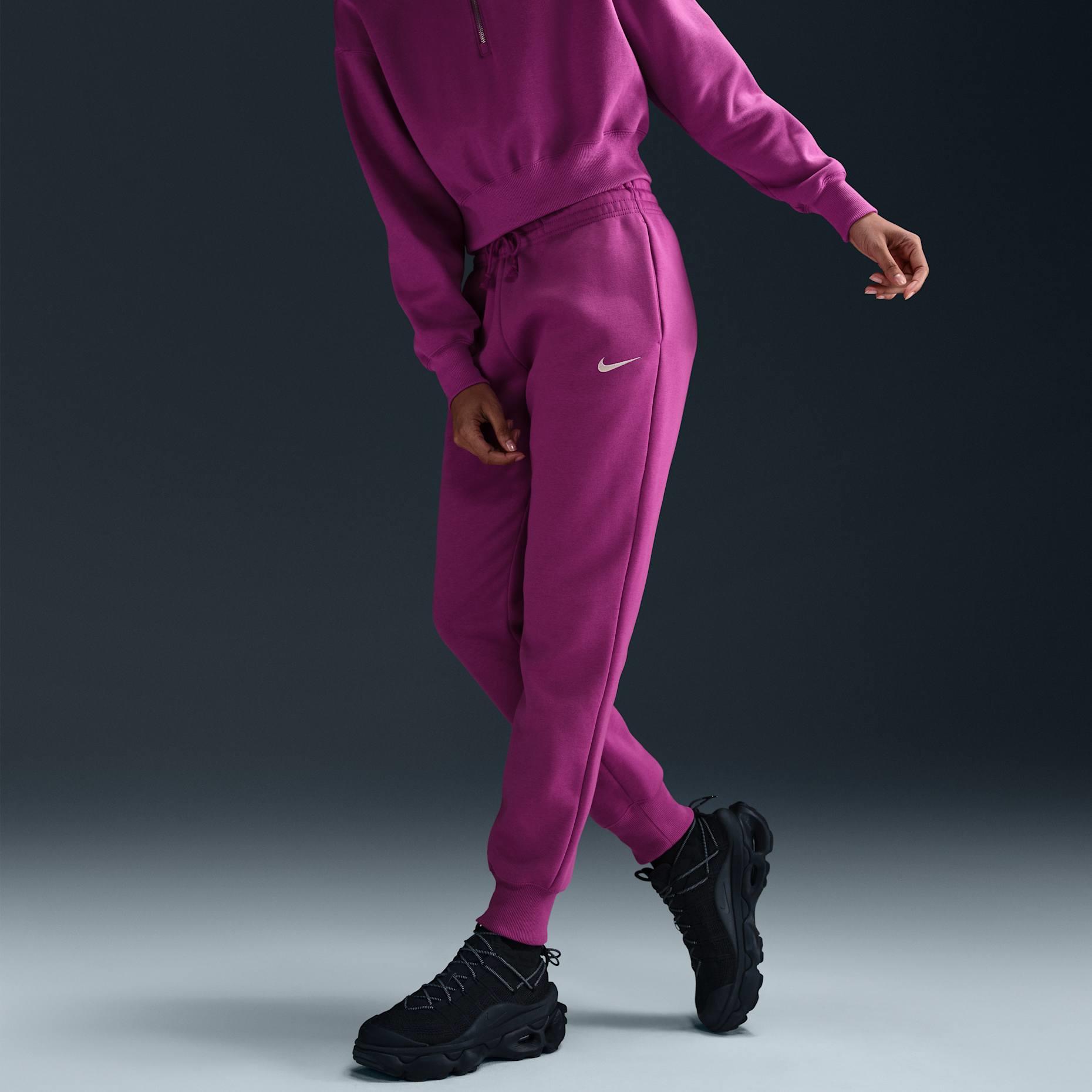 W NSW PHNX FLC MR PANT STD - GRİ/SİY/TUR