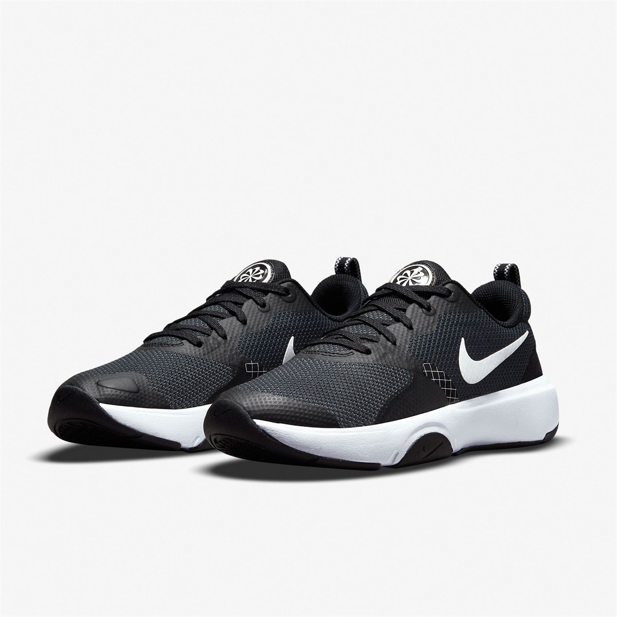 WMNS NIKE CITY REP TR - FÜME