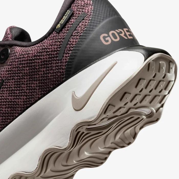 WMNS NIKE MOTIVA GTX - SİYAH/BEJ