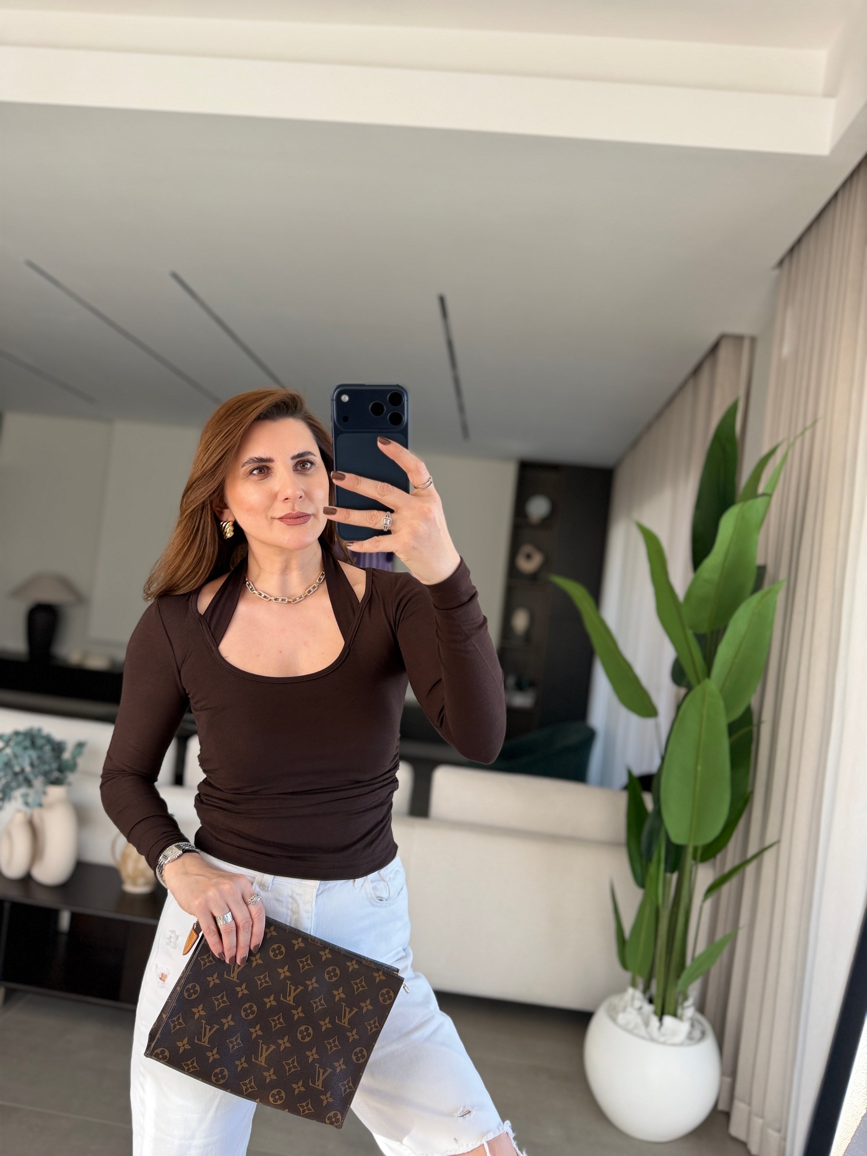 Acı Kahve Boyundan Geçmeli Bluz