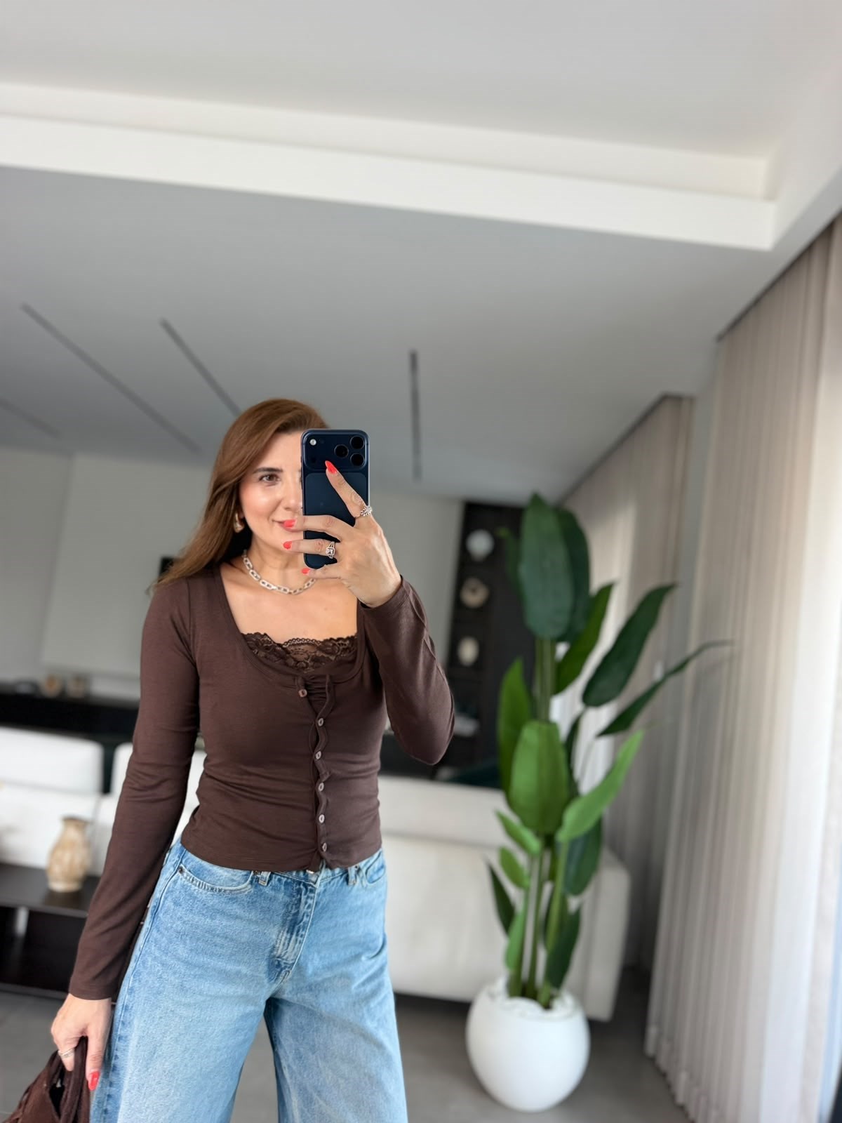 Acı Kahve Dantel Garnili Düğmeli Bluz