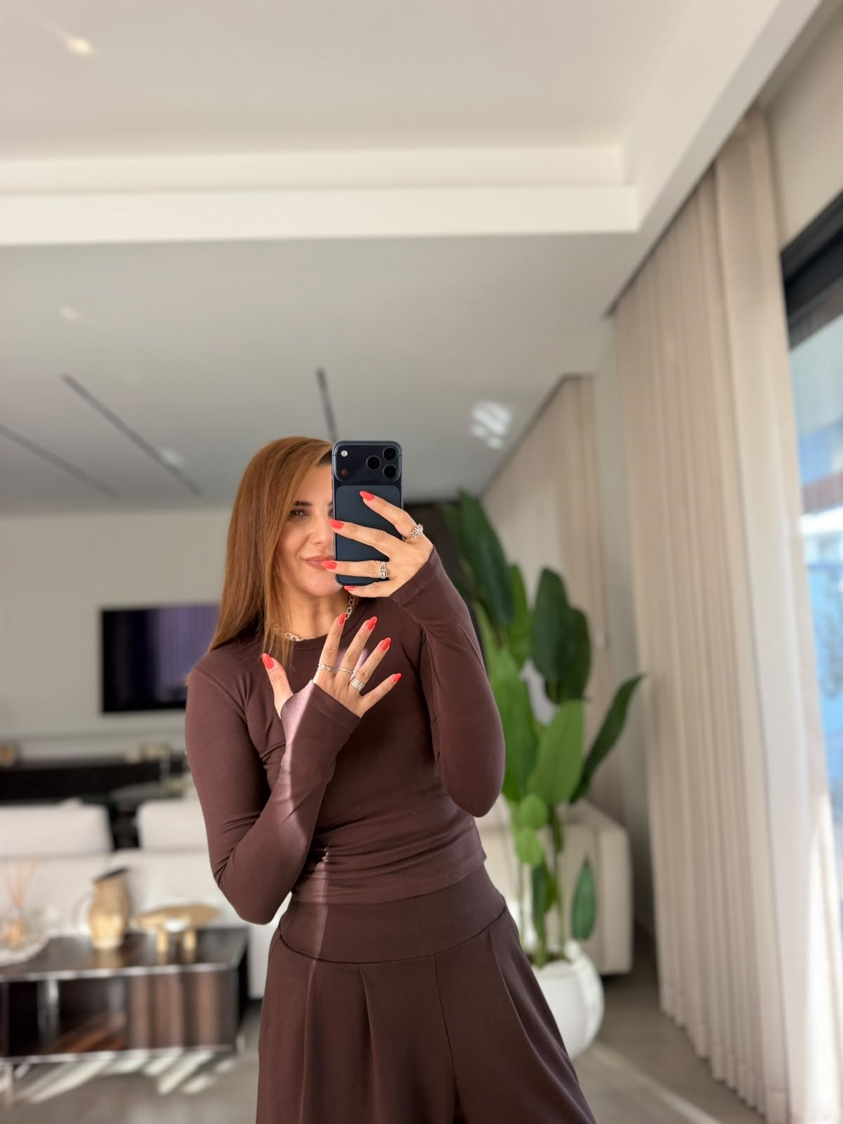 Acı Kahve Elan Parmak Geçmeli Uzun Kollu Bluz