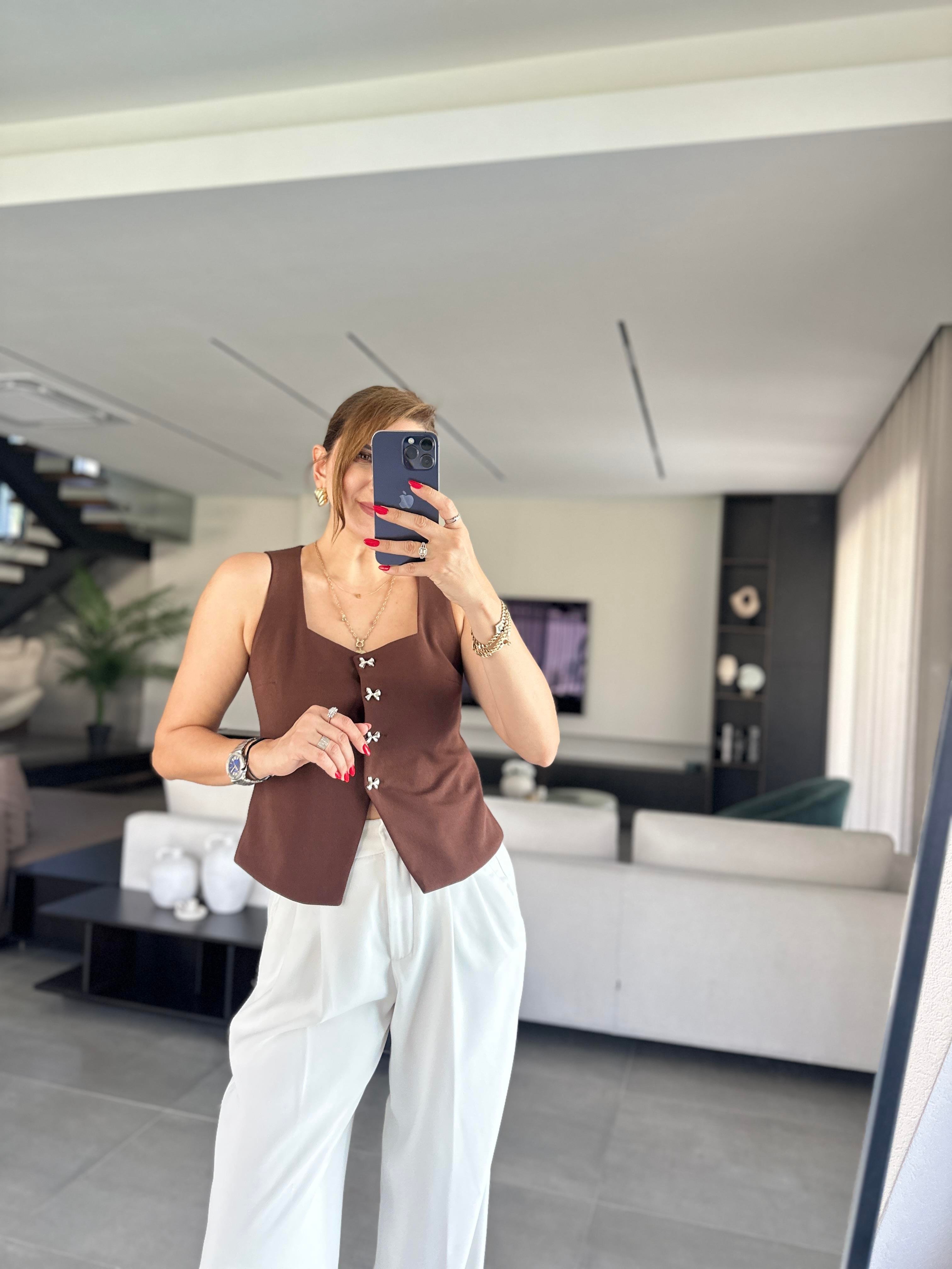 Acı Kahve Fiyonk Düğmeli Kumaş Yelek
