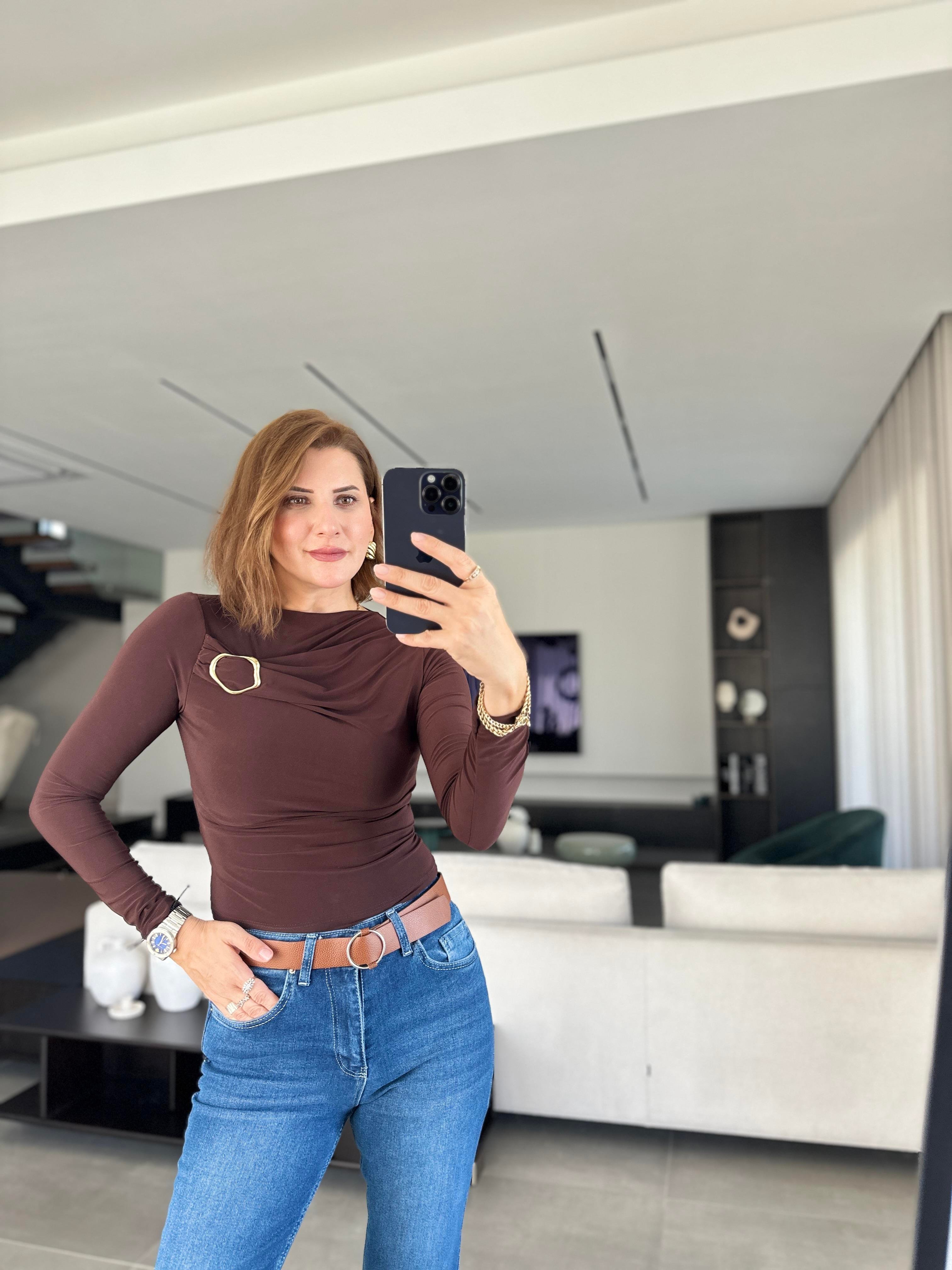 Acı Kahve Göğüs Tokalı Bluz
