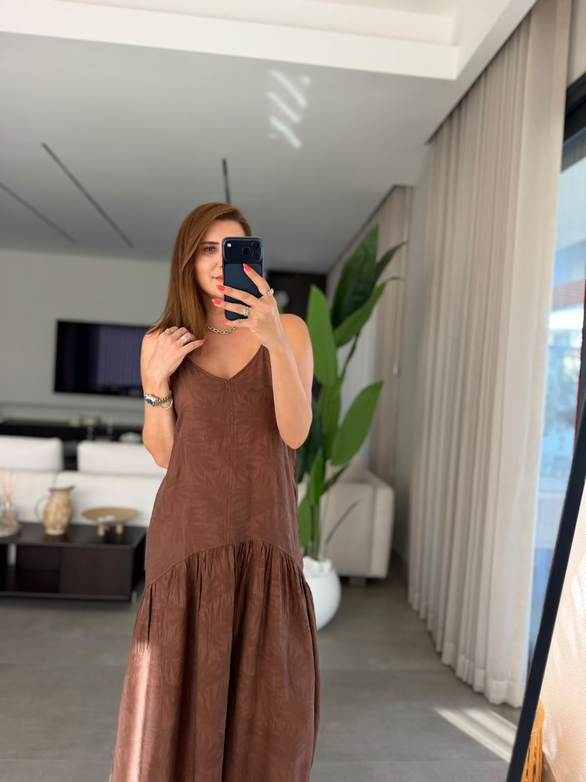 Acı Kahve  İnce Askılı Derin V Yaka Elbise