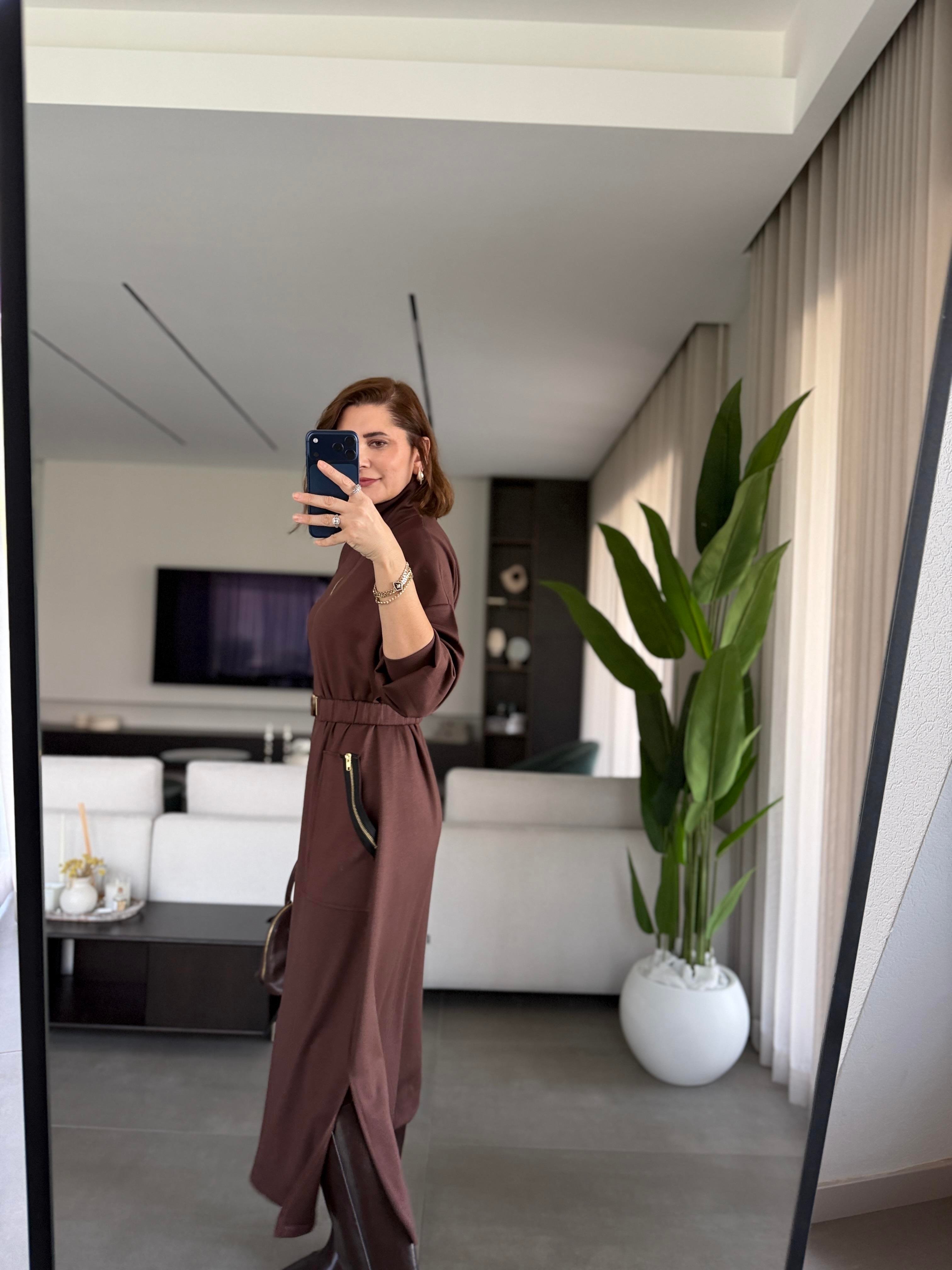Acı Kahve Modal Fermuar Detaylı Kemerli Elbise