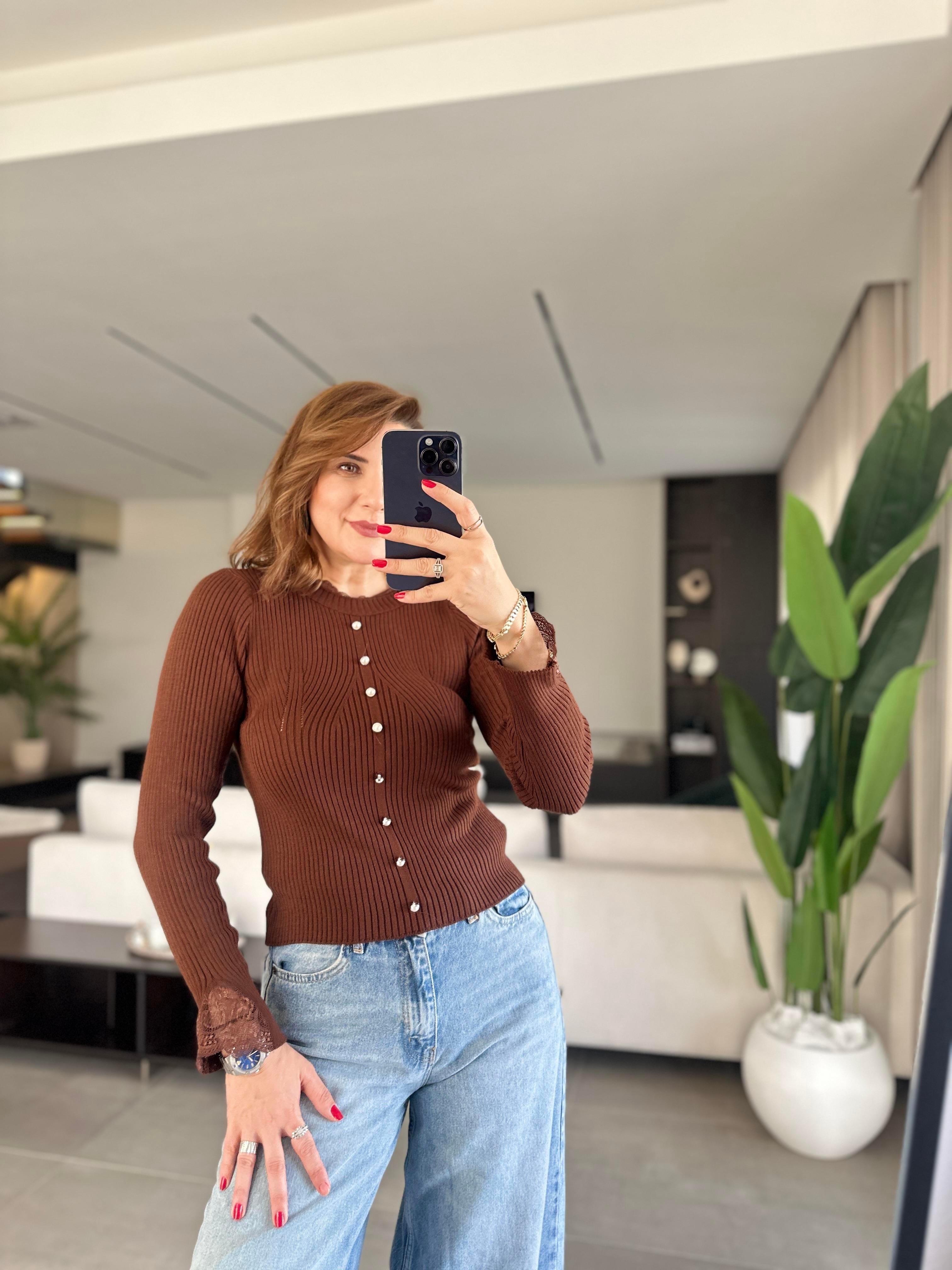 Acı Kahve Önü Düğmeli Bluz