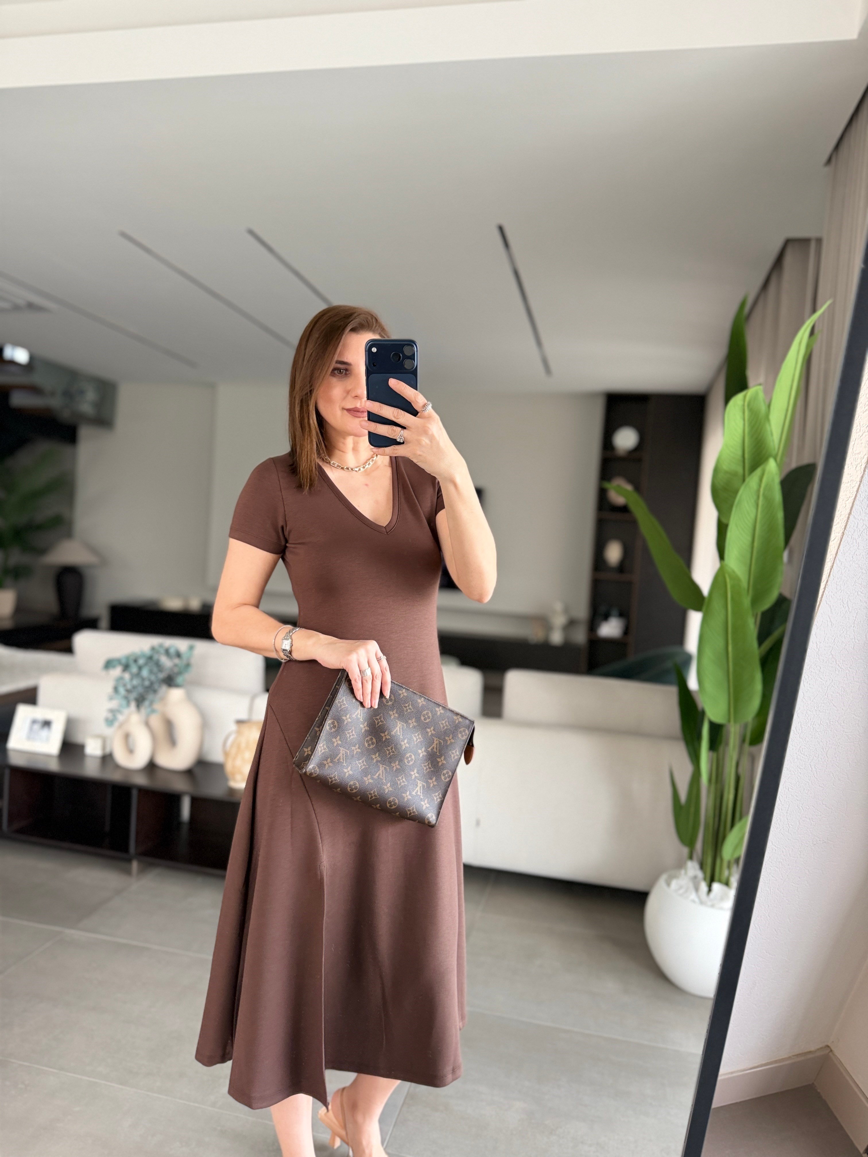 Acı Kahve  V Yaka Yırtmaçlı Modal Elbise