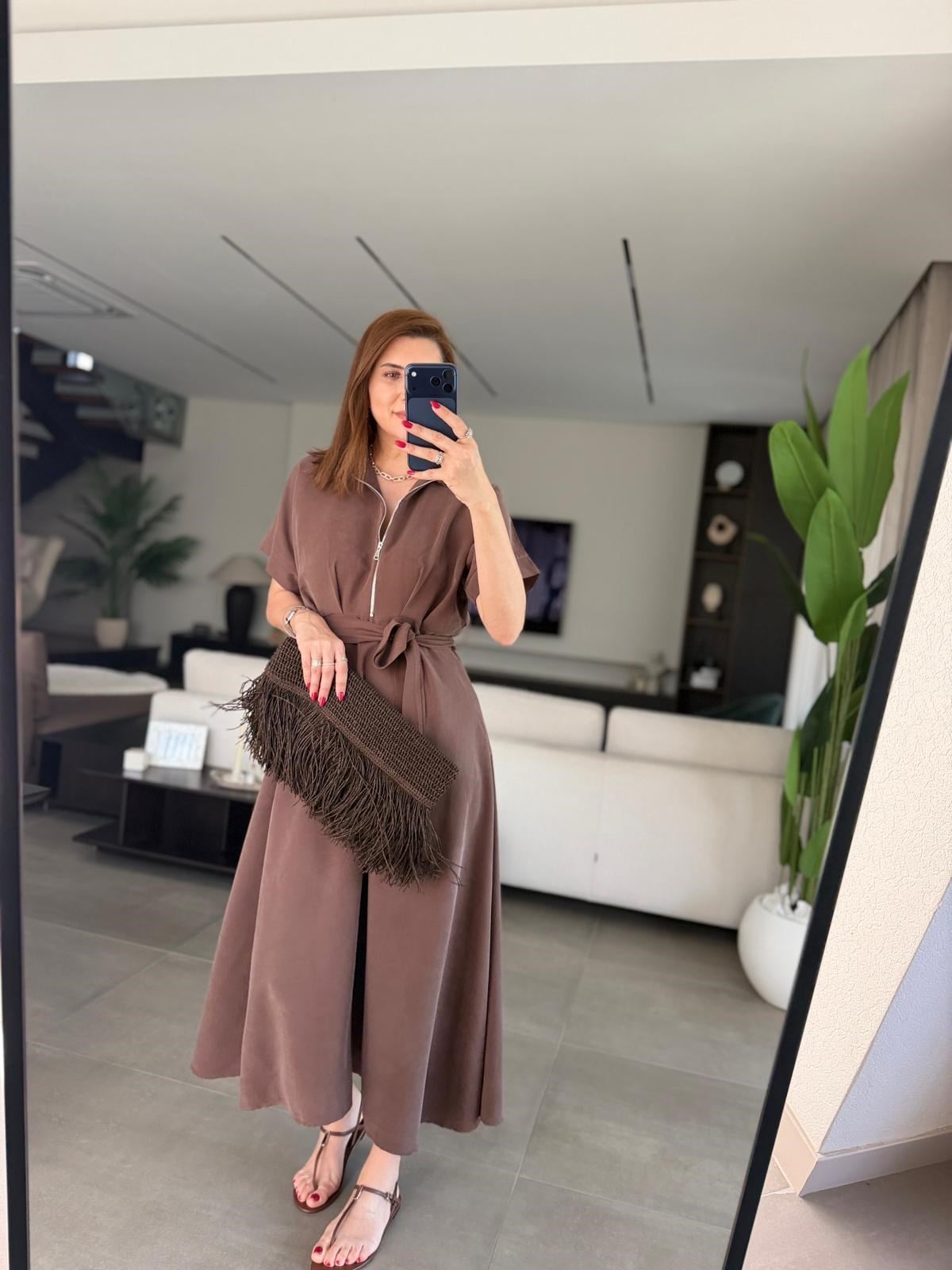 Acı Kahve Yakası Fermuar Detay Tencel Elbise