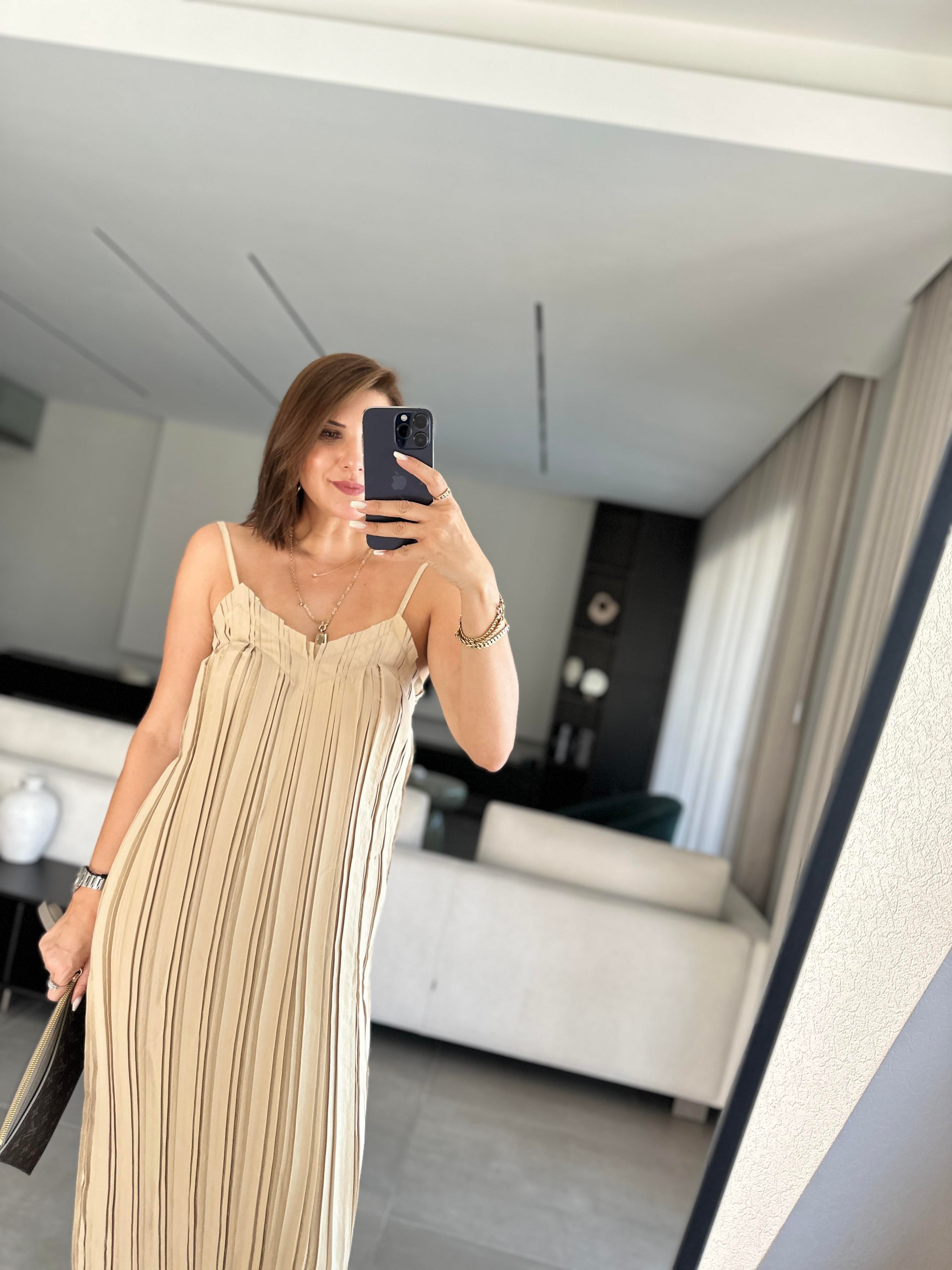 Arlo Piliseli Elbise