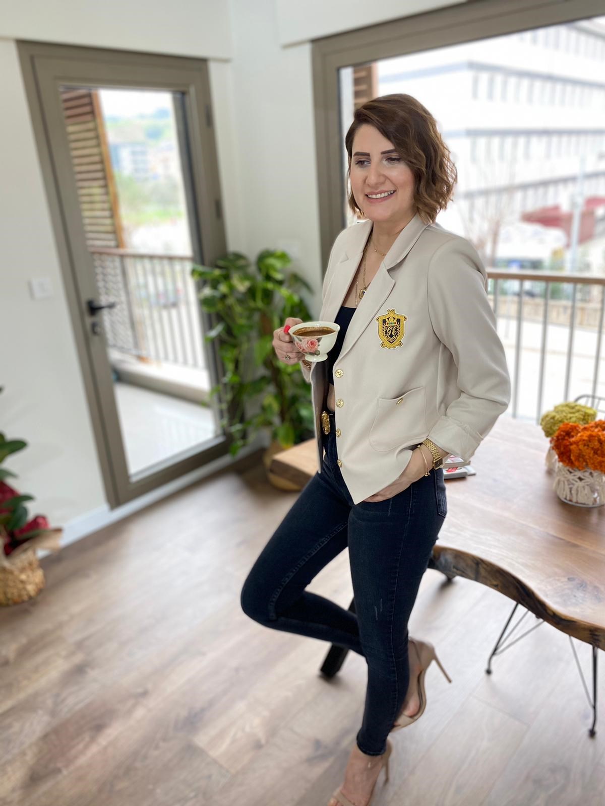 ARMALI DÜĞMELİ BLAZER CEKET