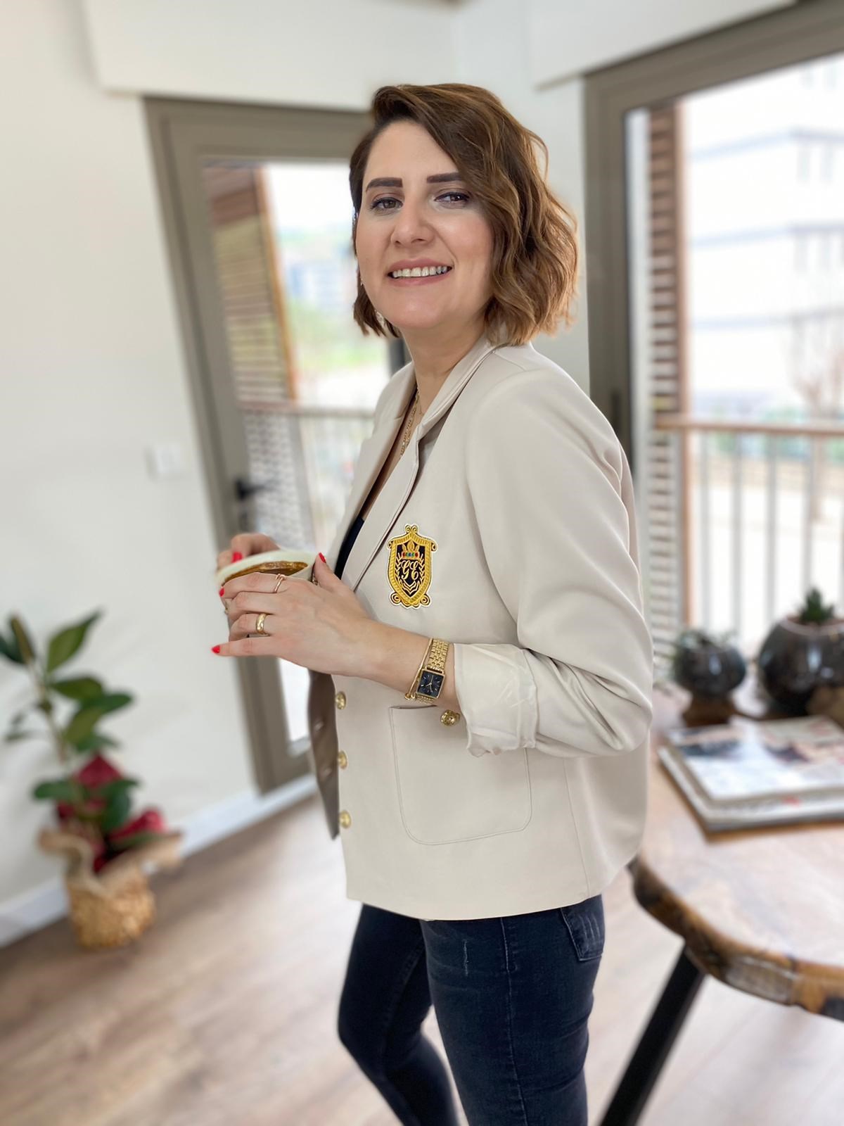 ARMALI DÜĞMELİ BLAZER CEKET