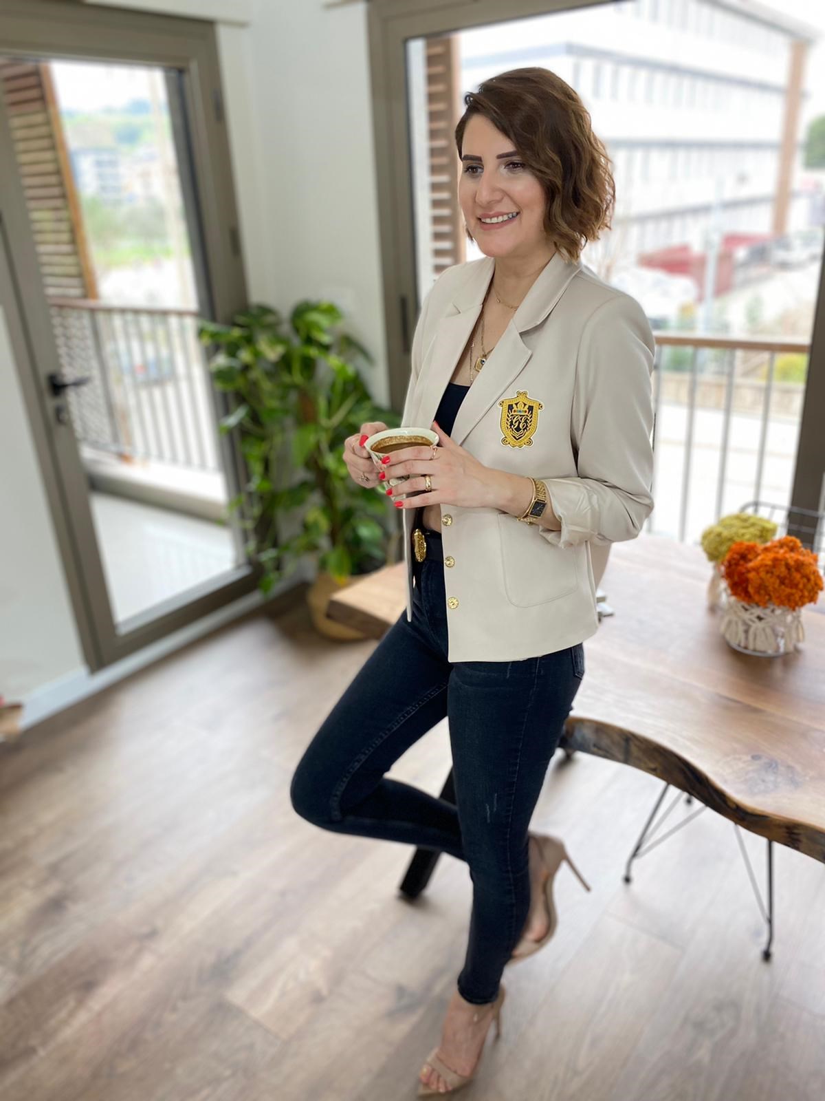 ARMALI DÜĞMELİ BLAZER CEKET