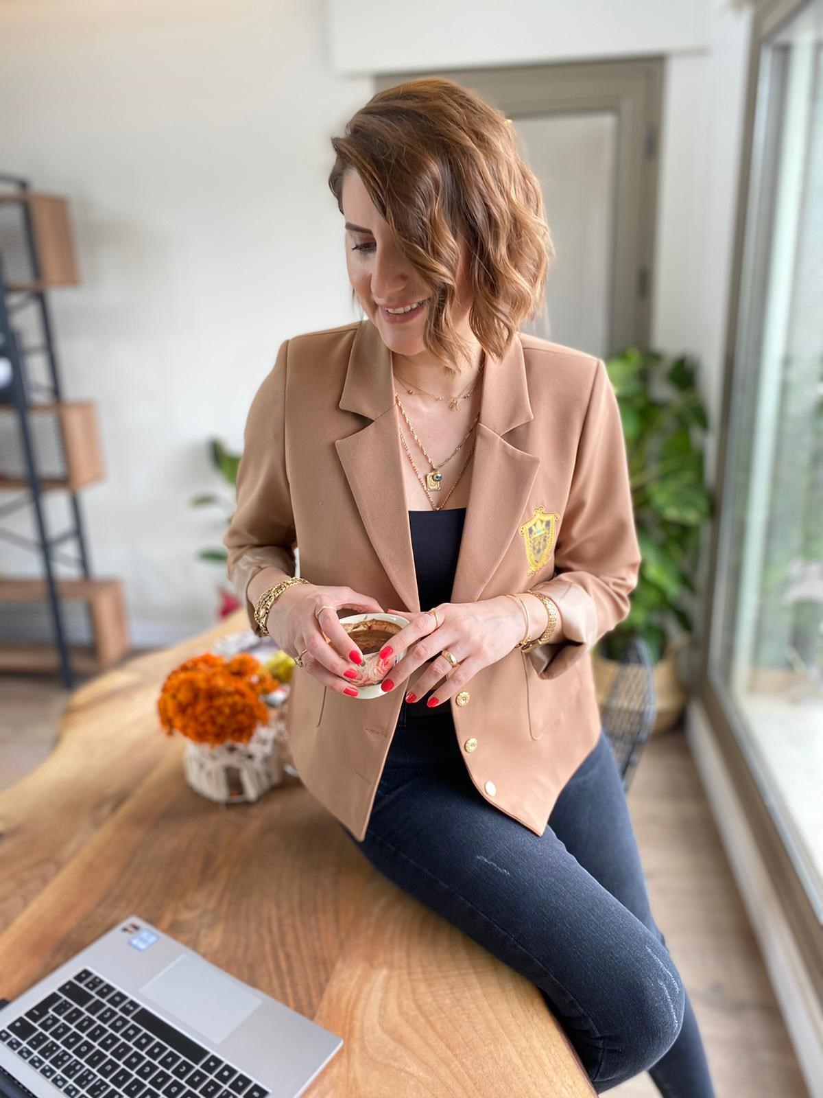 ARMALI DÜĞMELİ BLAZER CEKET