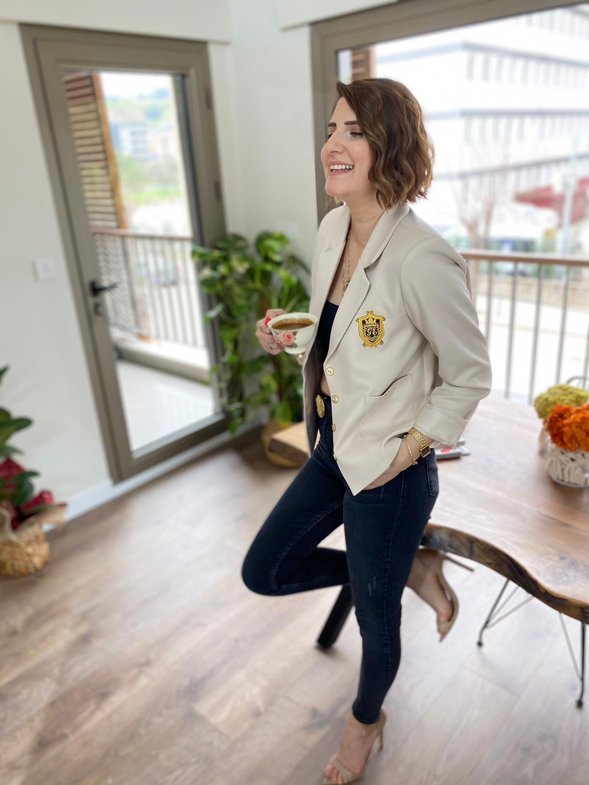 ARMALI DÜĞMELİ BLAZER CEKET