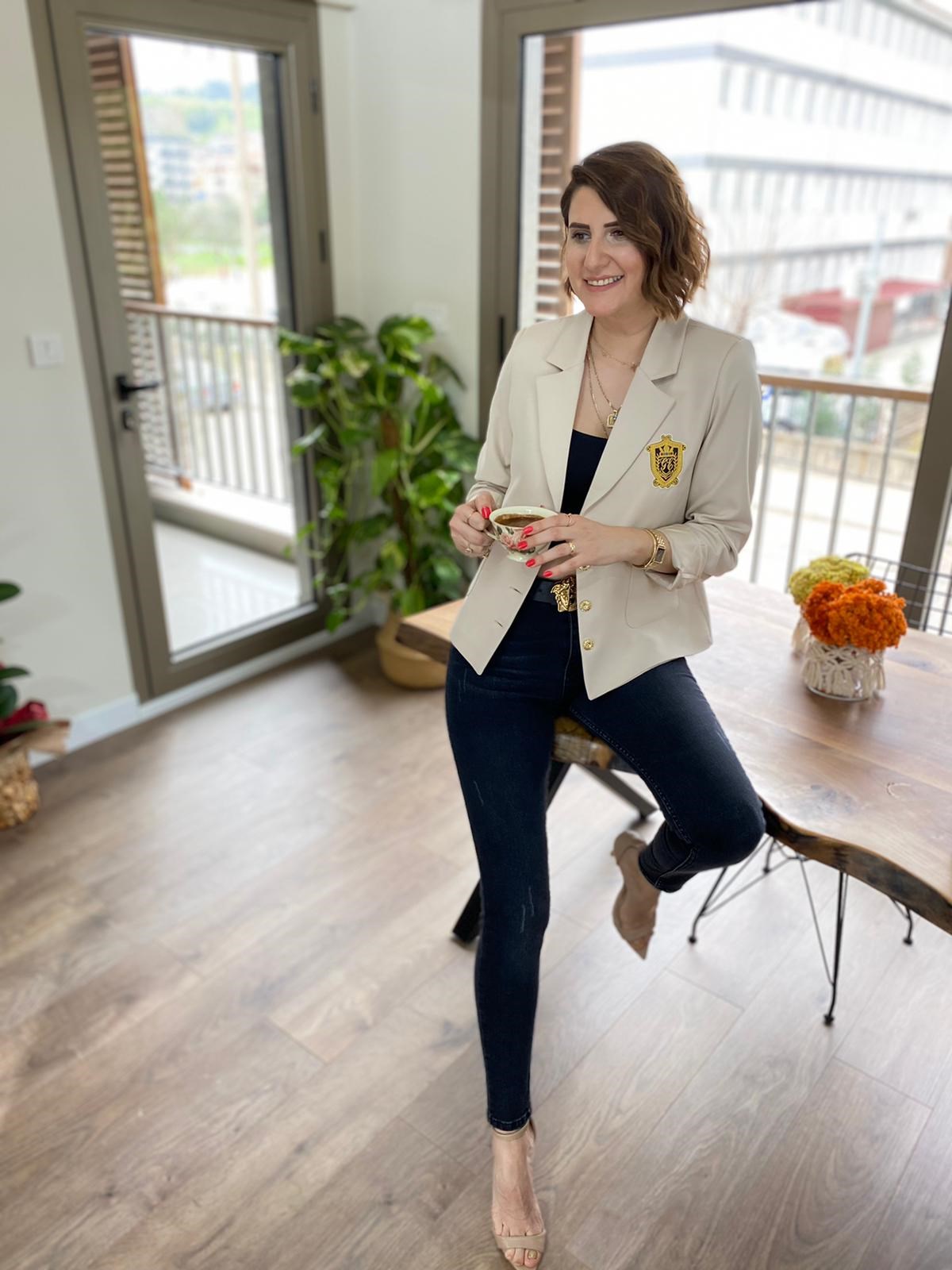 ARMALI DÜĞMELİ BLAZER CEKET