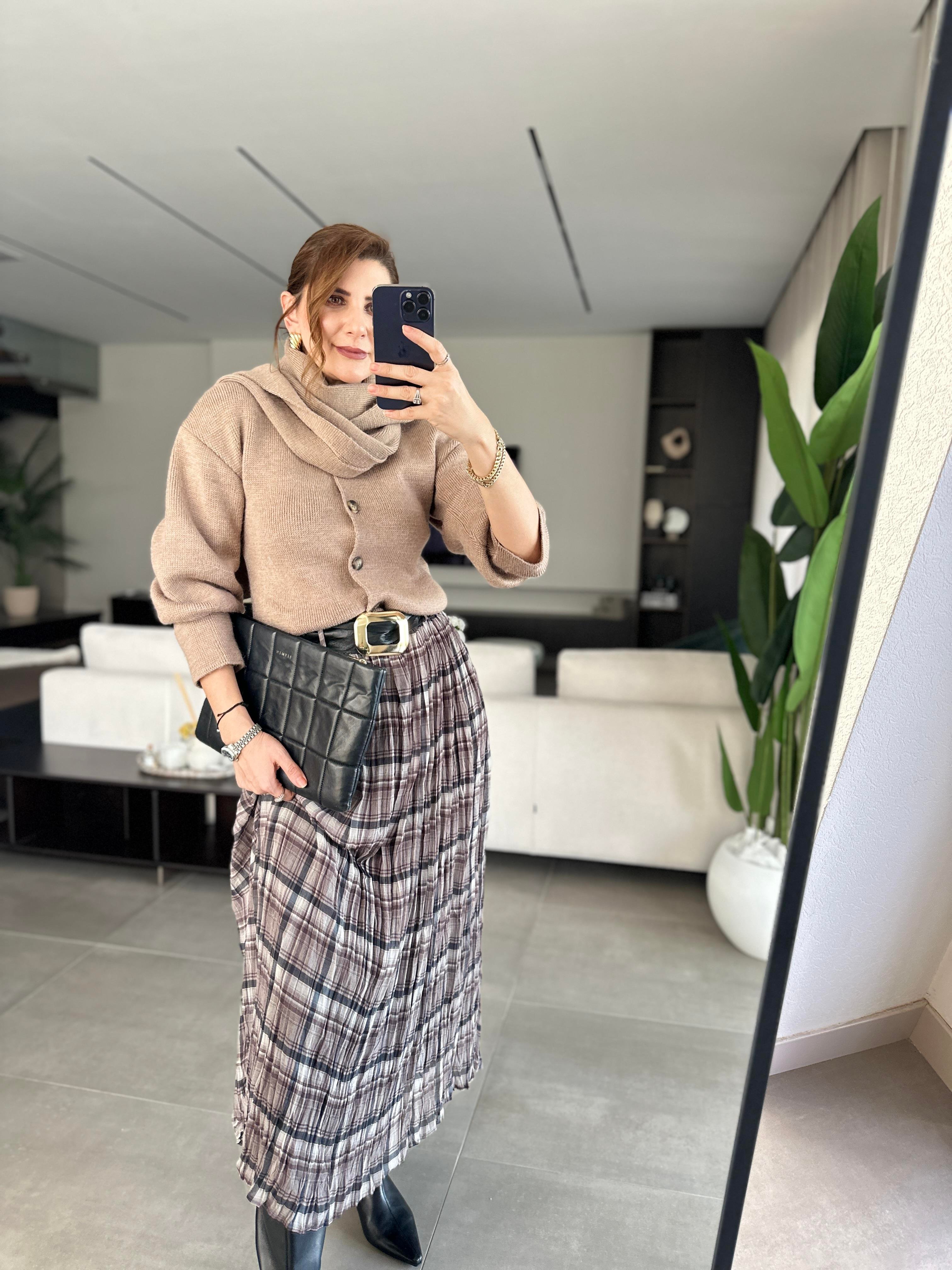 Atkılı Düğmeli Hırka