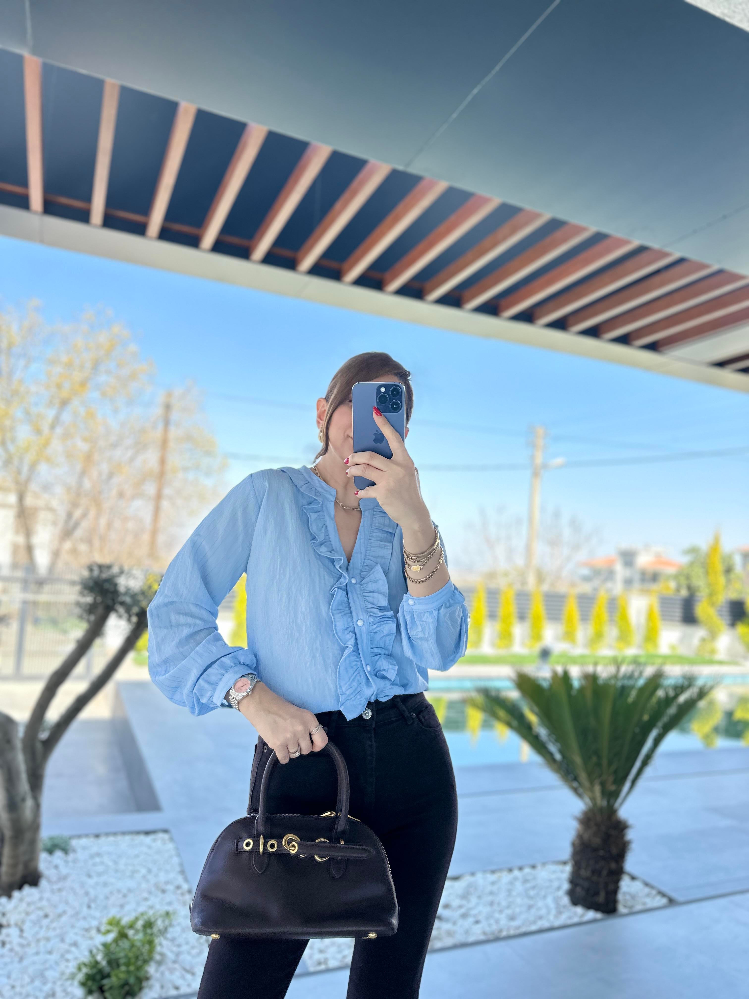 Bebe Mavi Fırfırlı Gömlek