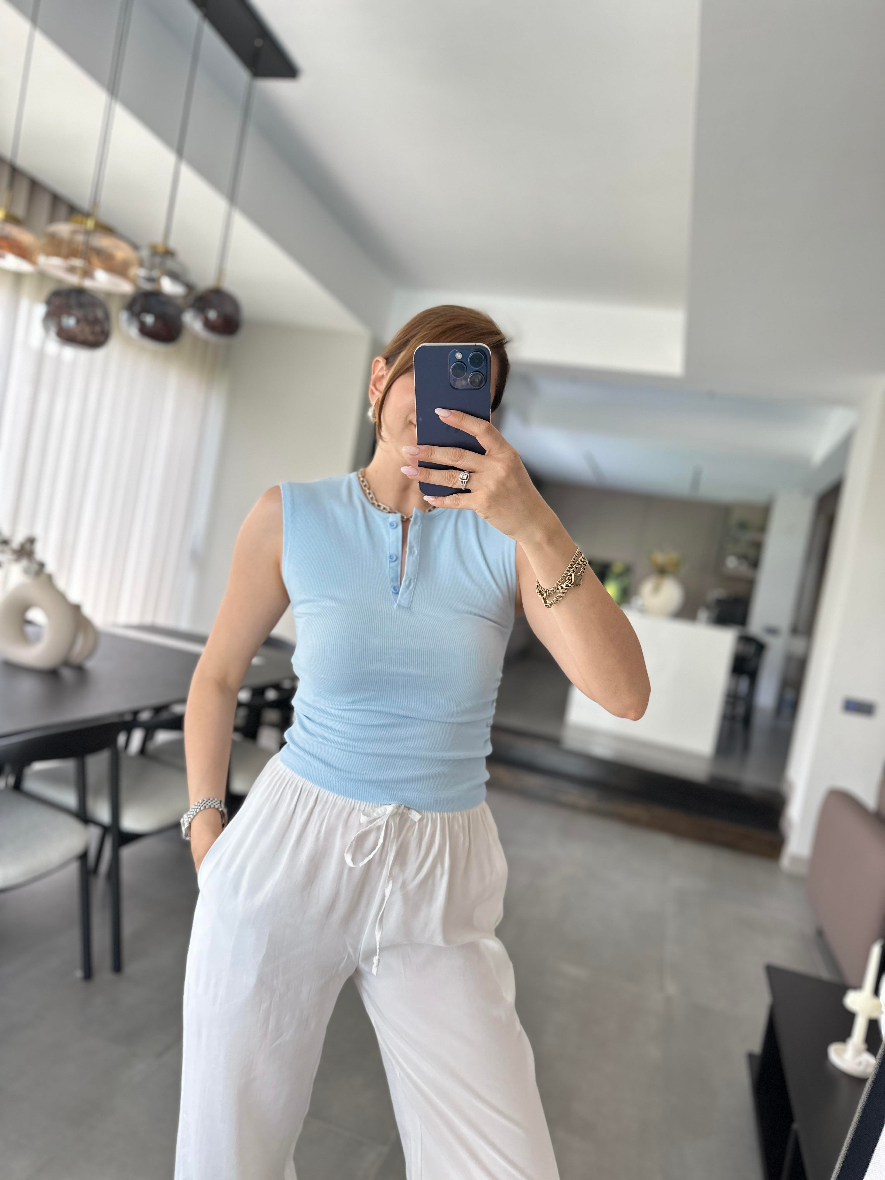Bebe Mavi Patlı Düğmeli Kolsuz T-shirt