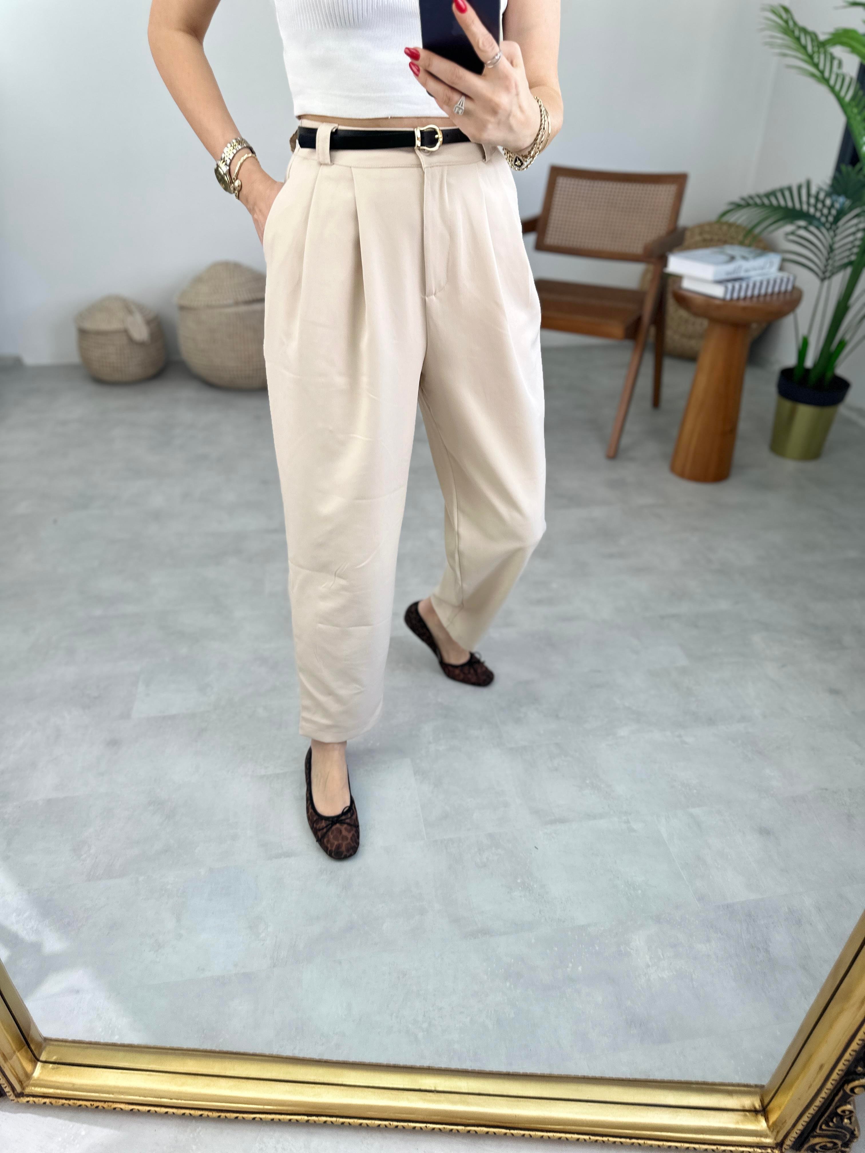 Bej Beli Kemerli Pantolon