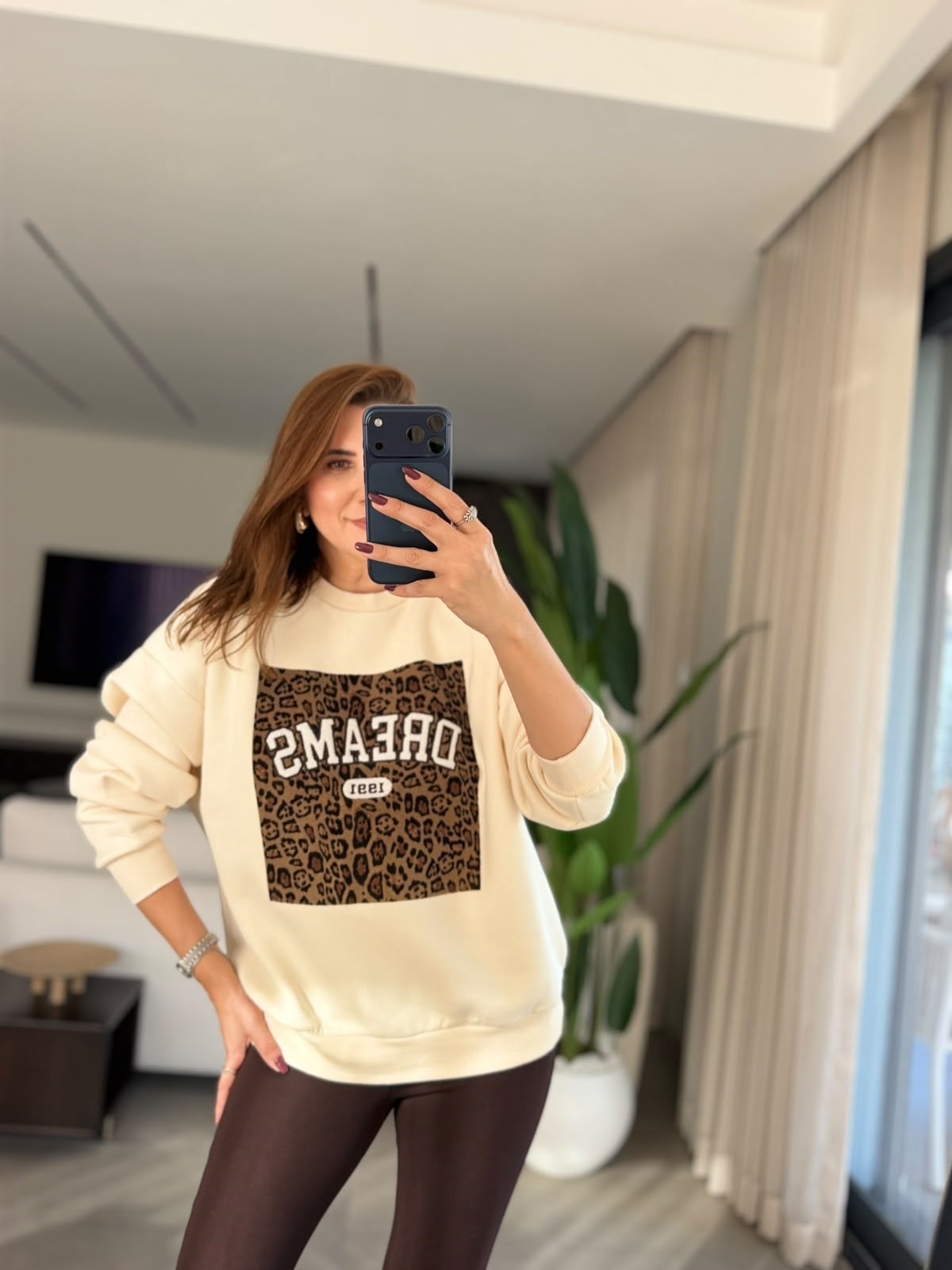 Bej Dreams Baskılı Sweat