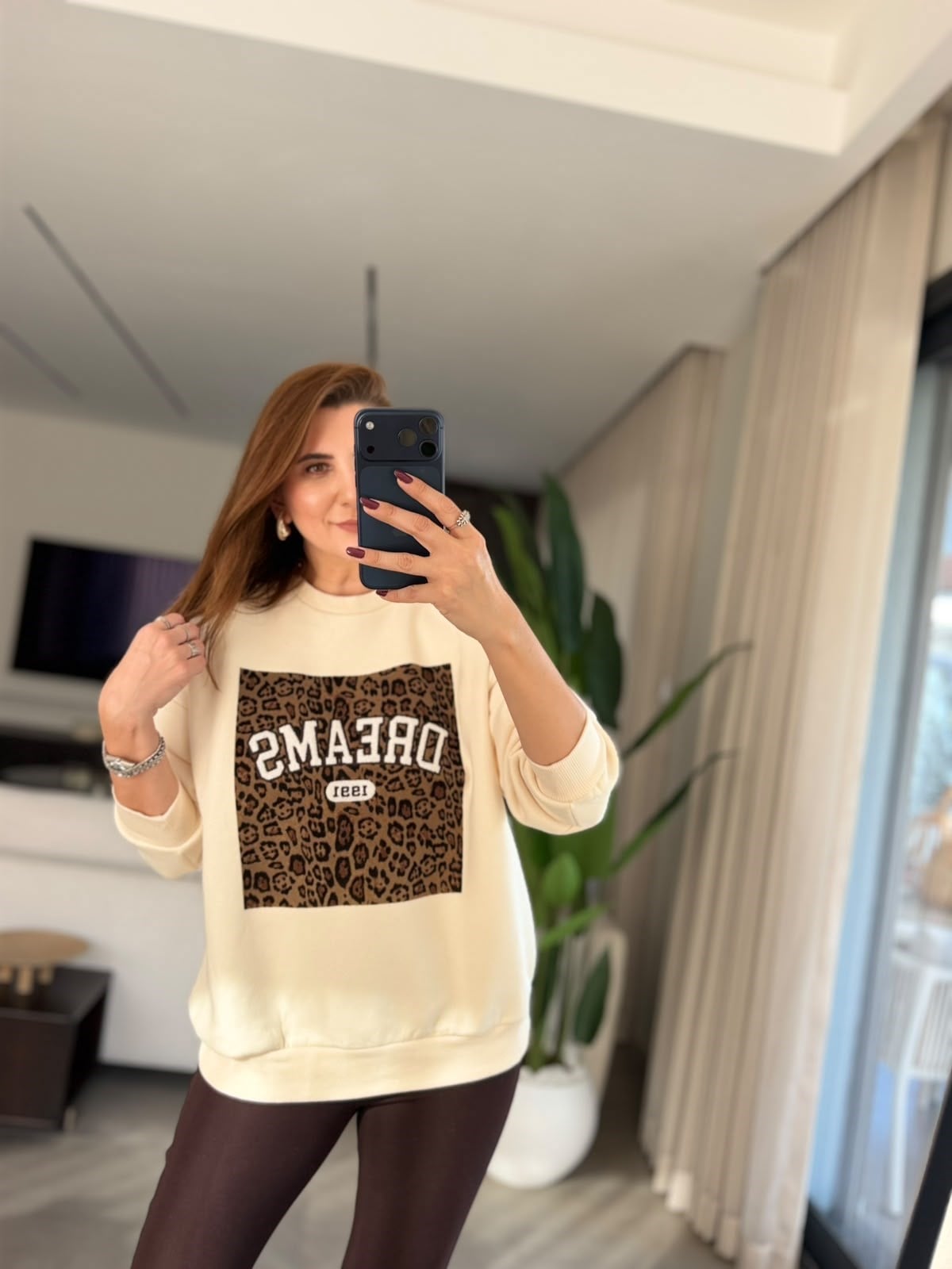 Bej Dreams Baskılı Sweat