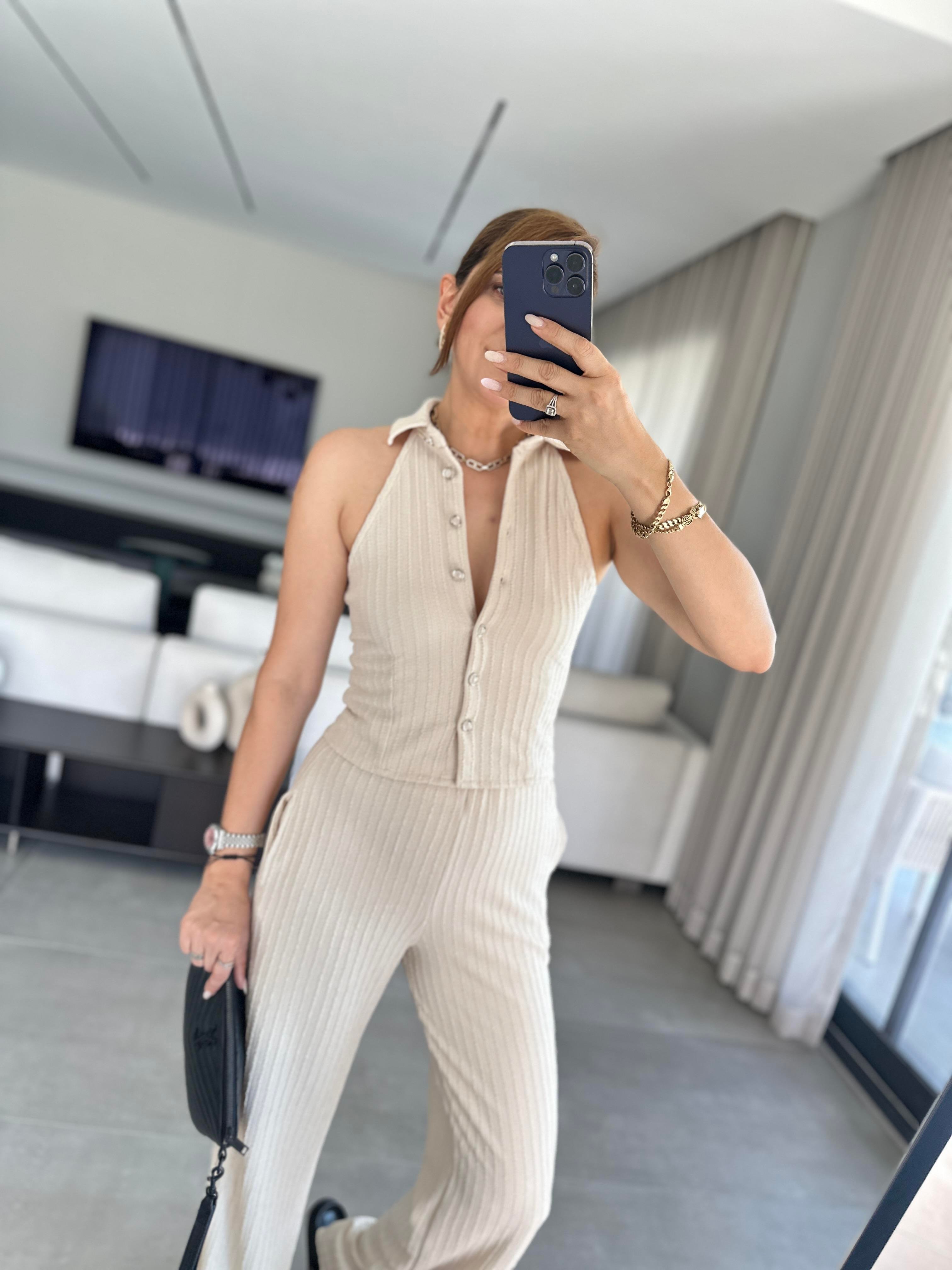 Bej Düğmeli Halter Yaka Pantolon Takım