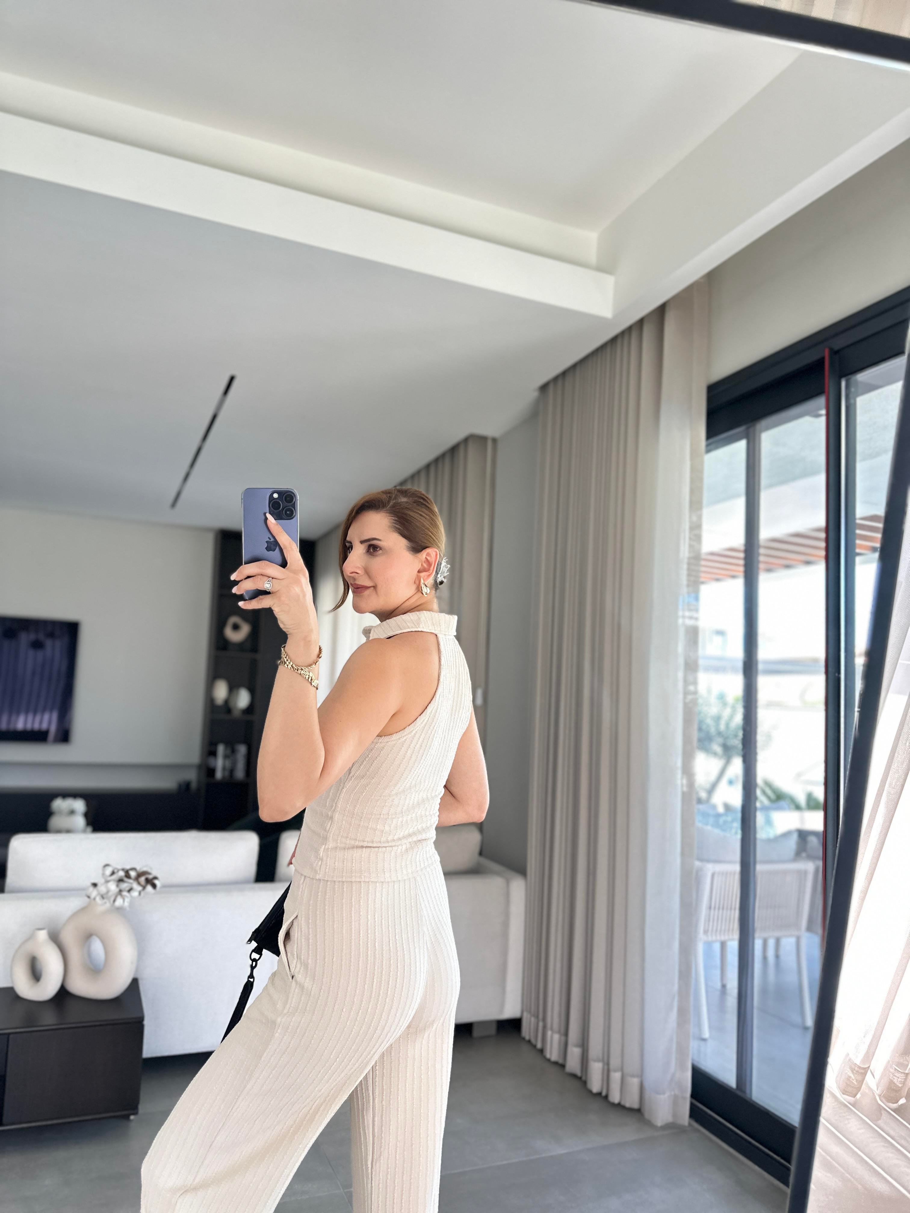 Bej Düğmeli Halter Yaka Pantolon Takım