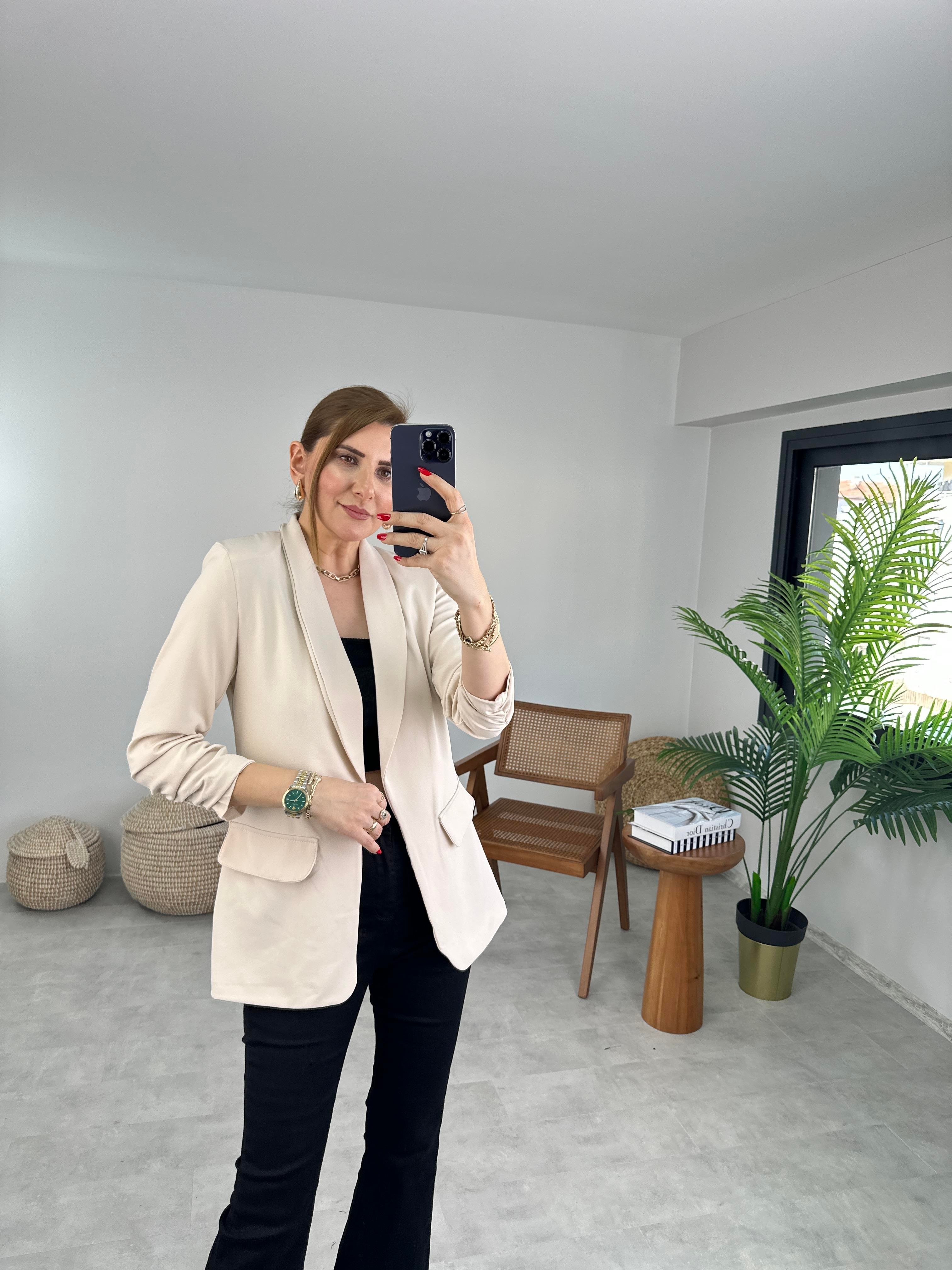 Bej Kol Büzgülü Blazer