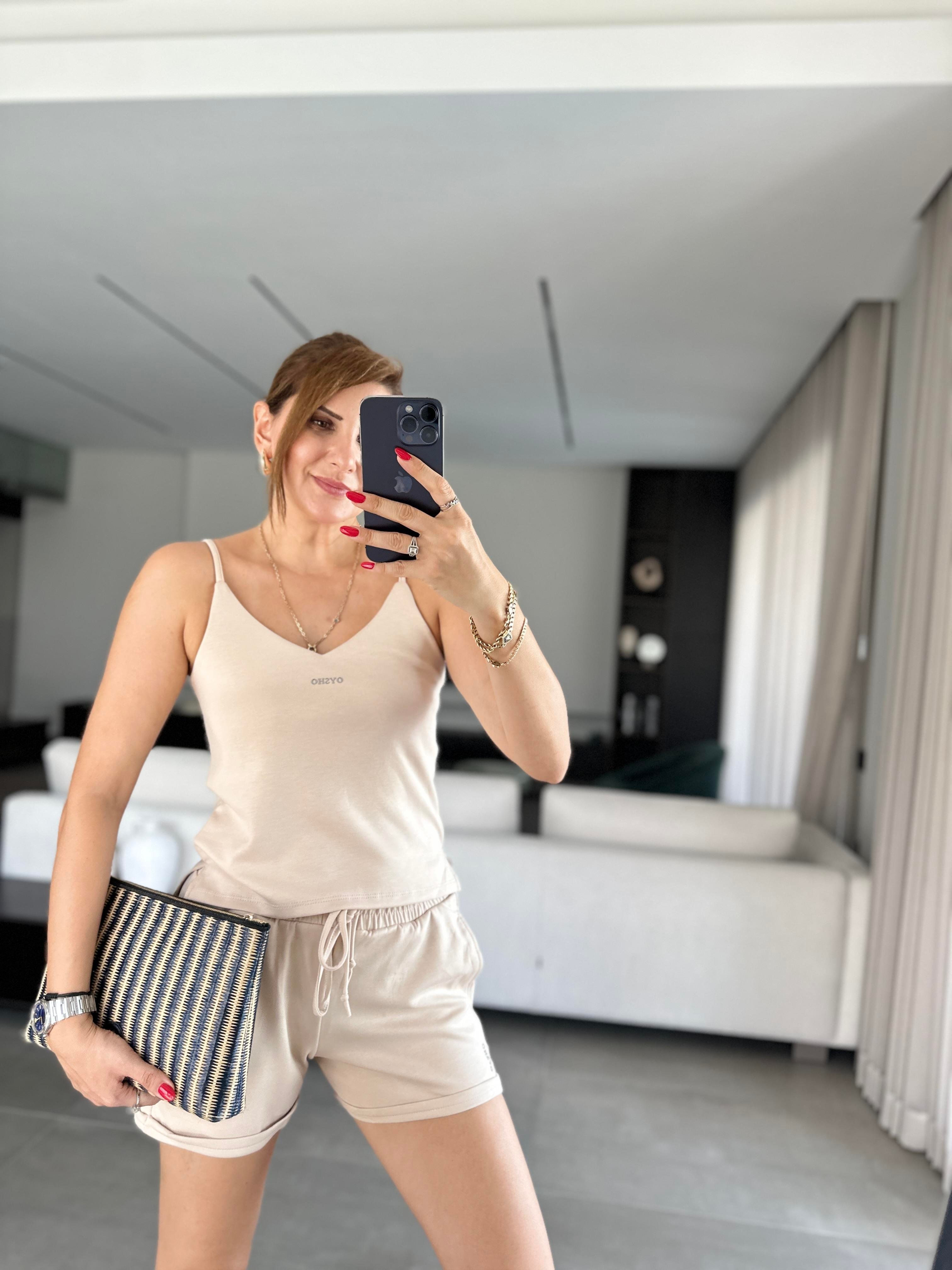 Bej Şortlu Oys Takım