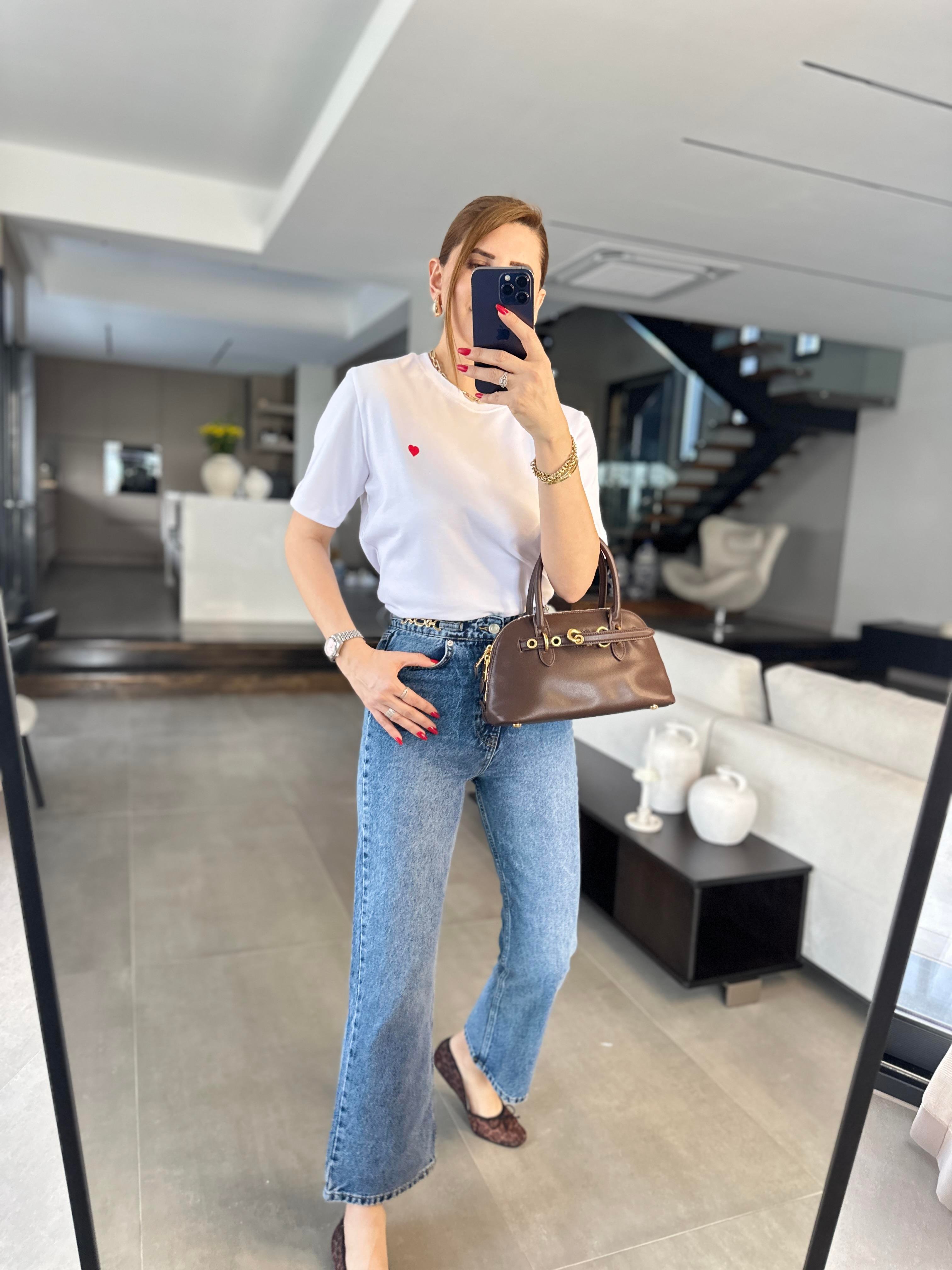 Bel Aksesuar Detaylı Jean