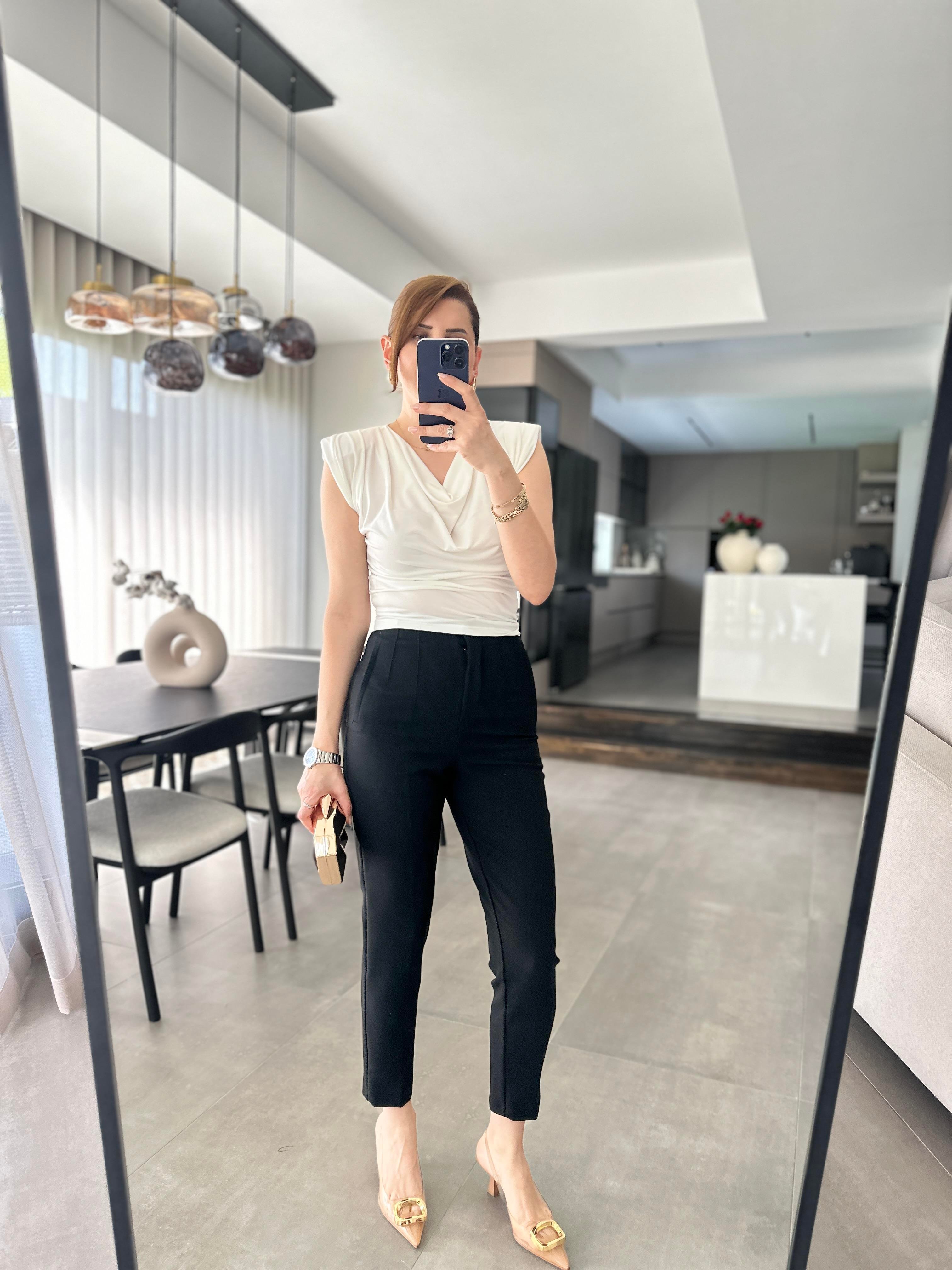 Bel Pens Detaylı Pantolon