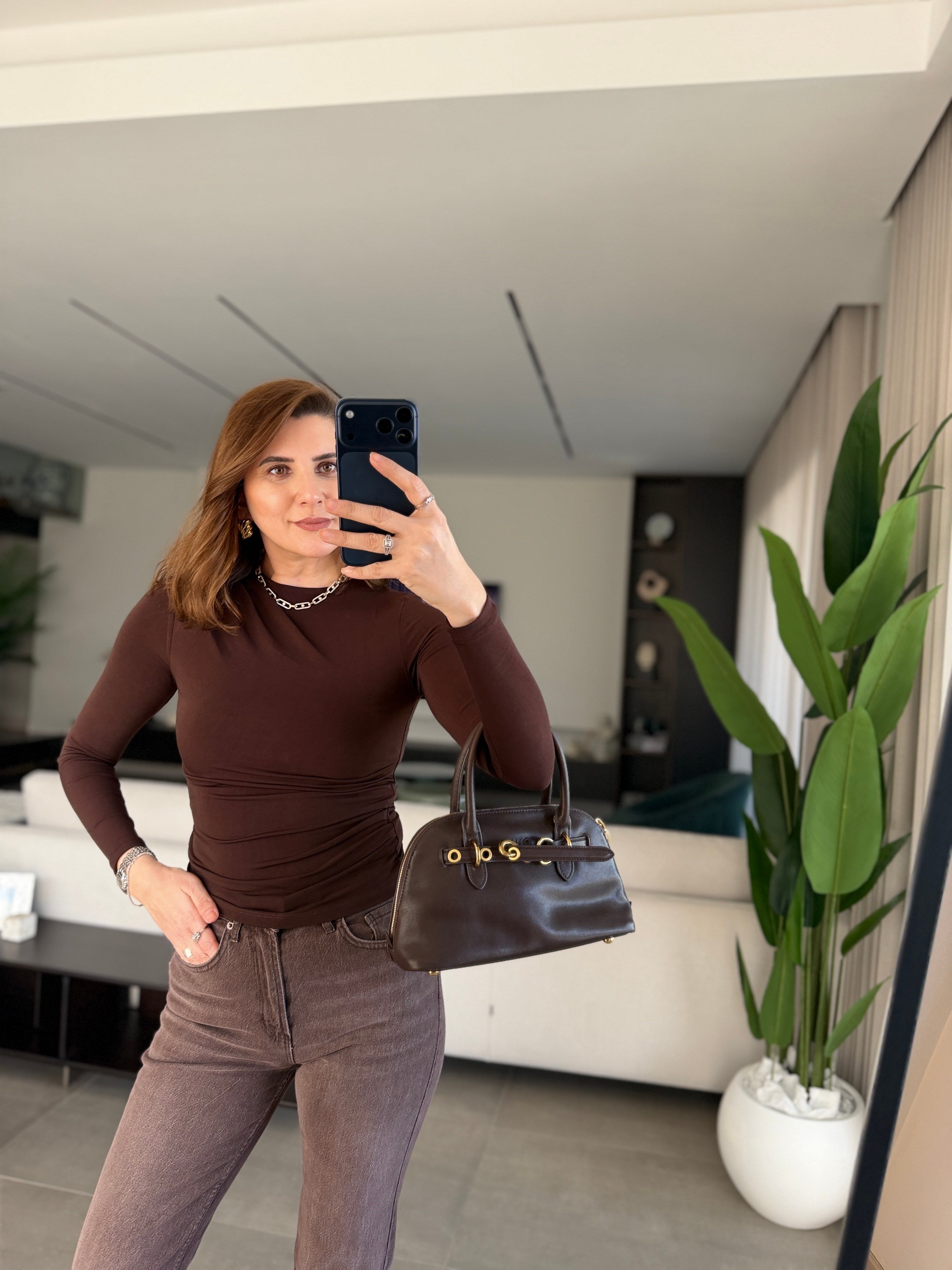 Bel Ve Omuz Drapeli Bluz